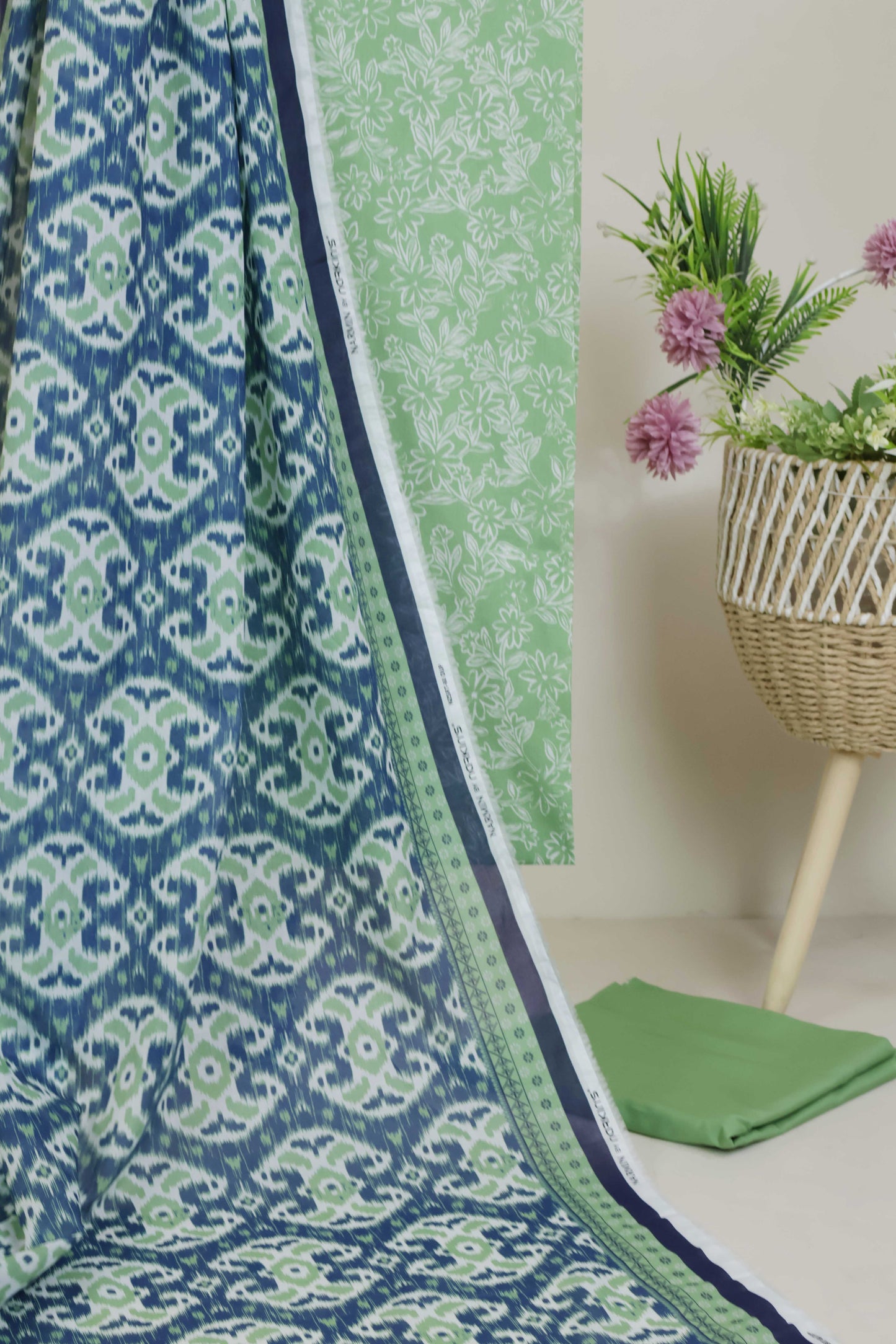 3PC-Lawn Printed Suit 3PLBS121