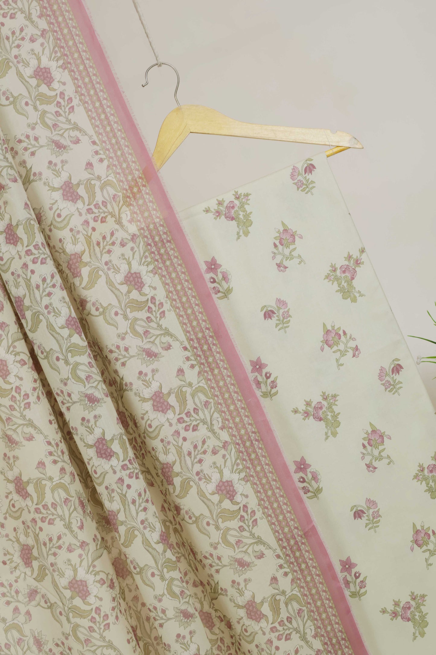 3PC-Lawn Printed Suit 3PLBS124