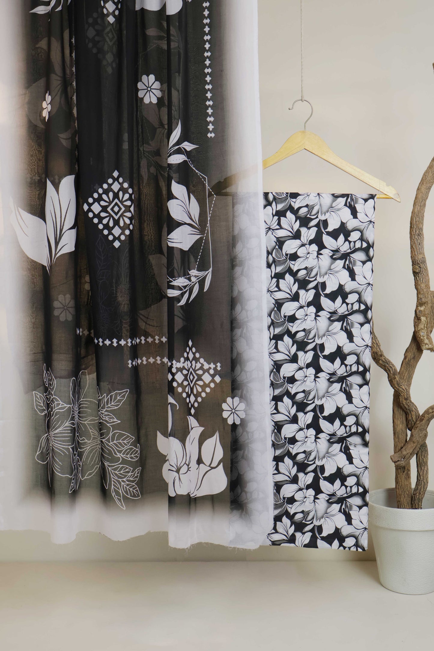 3pc-Lawn Printed Suit H25SLST110