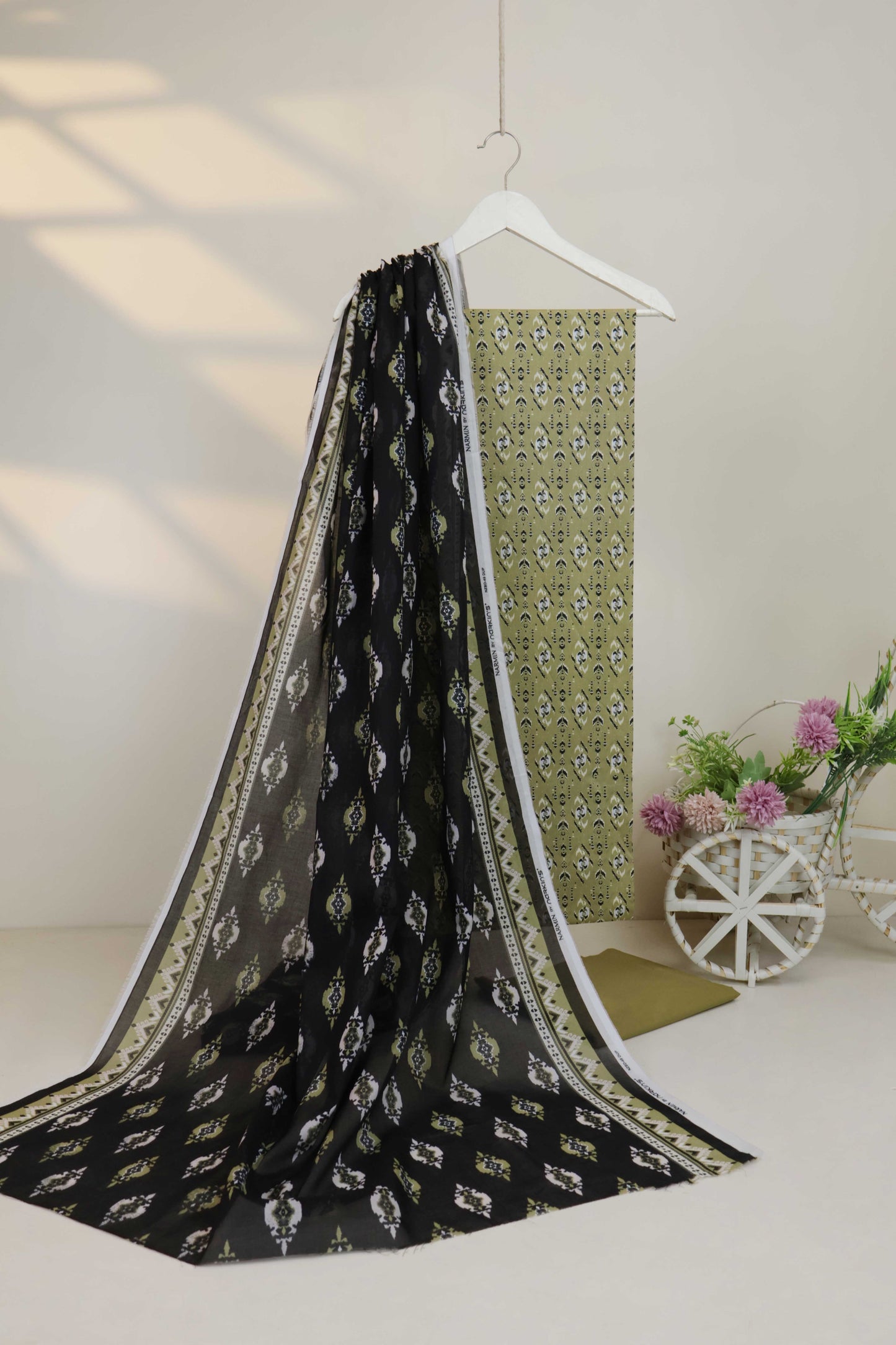 3PC-Lawn Printed Suit 3PLBS113