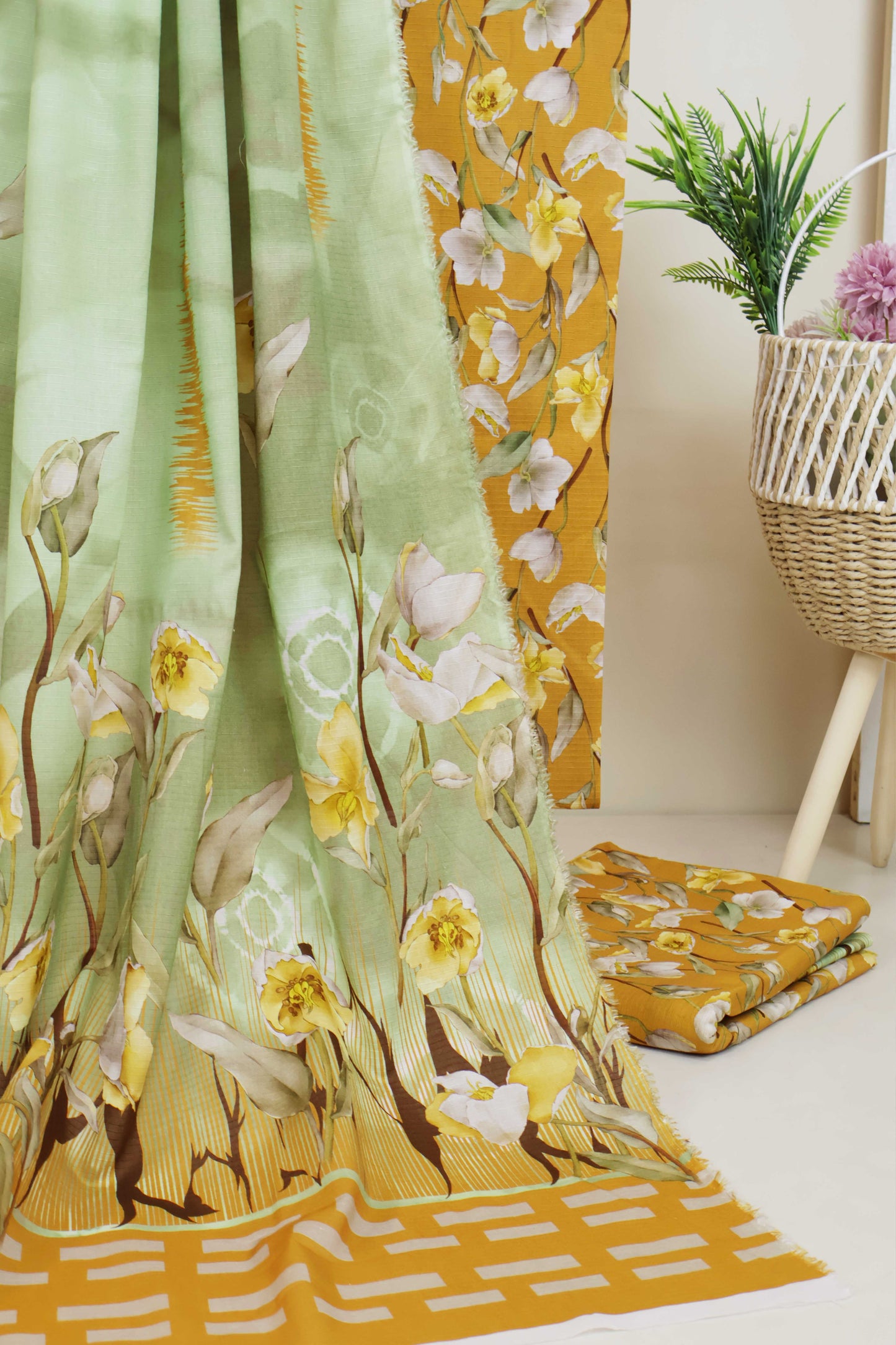 3Piece - Printed Doriya Lawn Suit L3PSR02