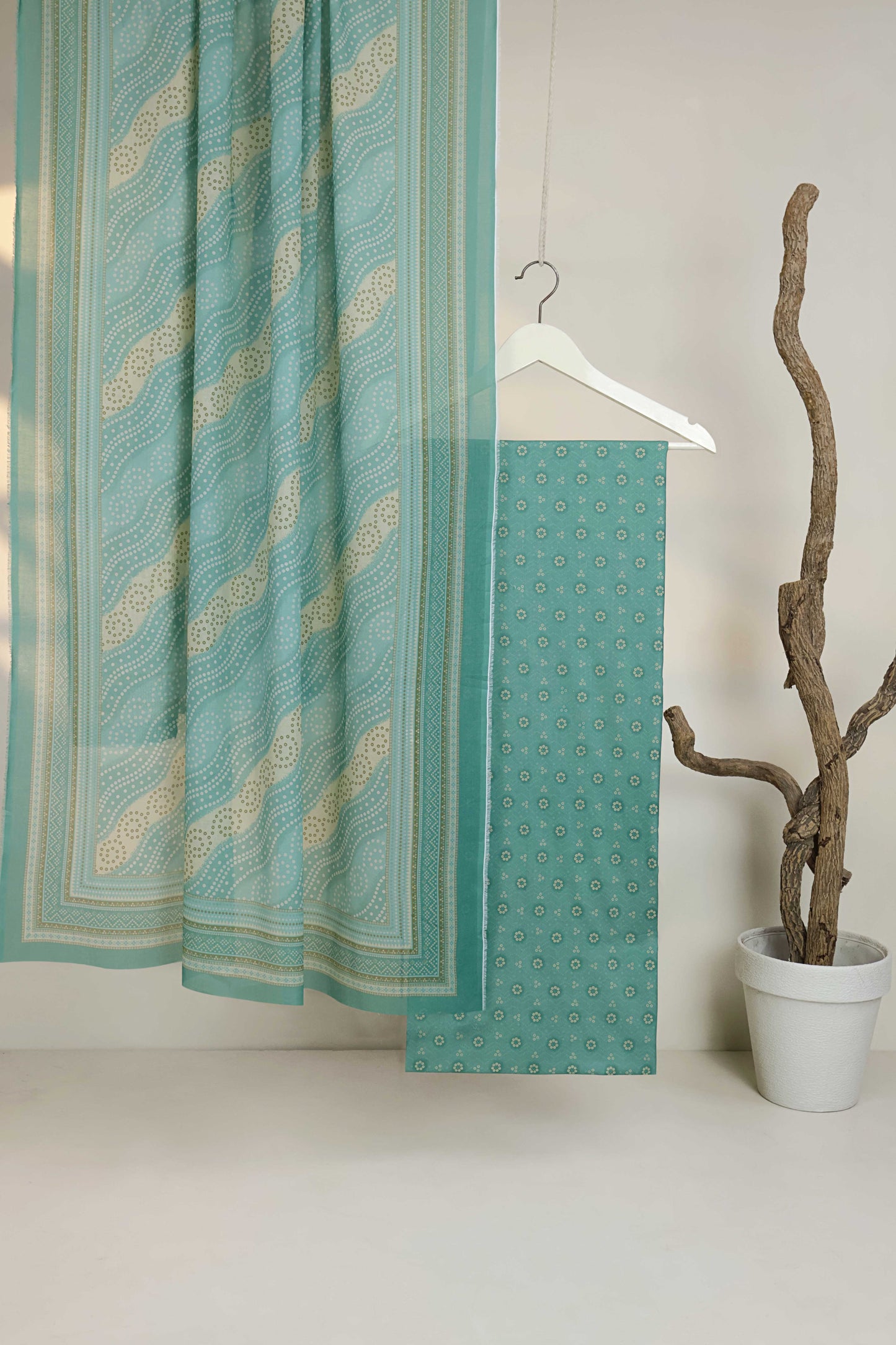 3PC-Lawn Printed Suit 3PLBS130