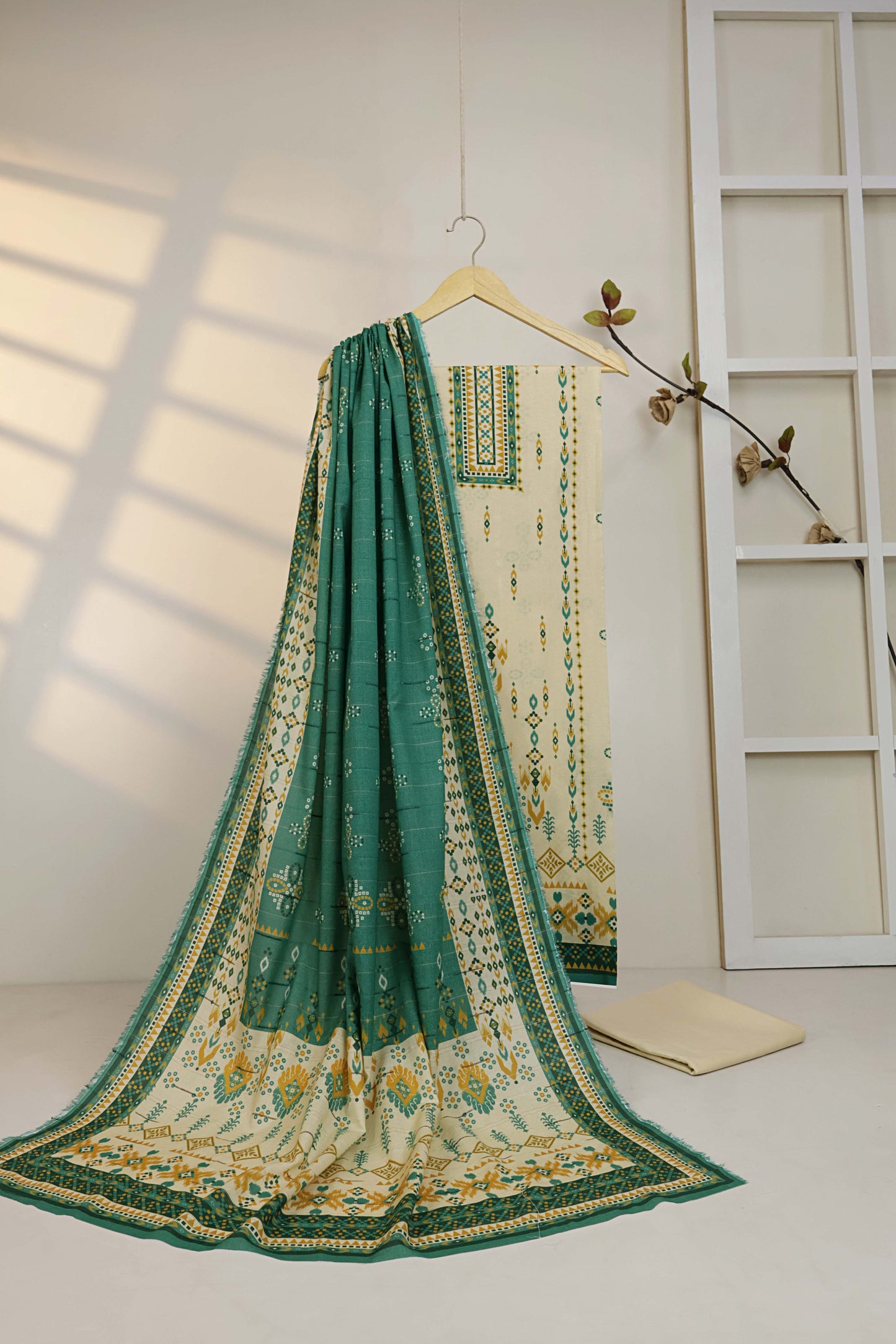 3pc-Lawn Printed Suit PLST09