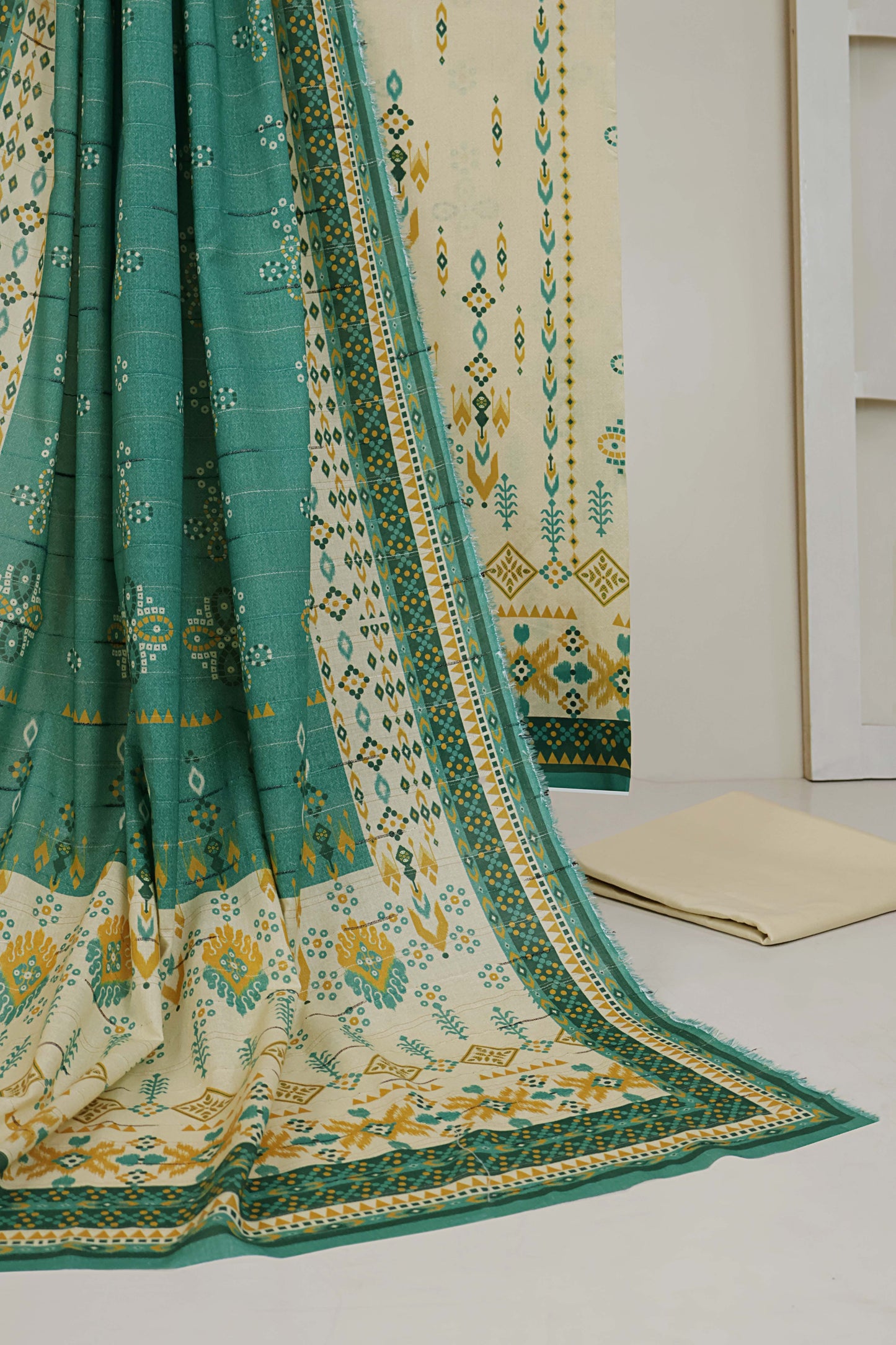 3pc-Lawn Printed Suit PLST09