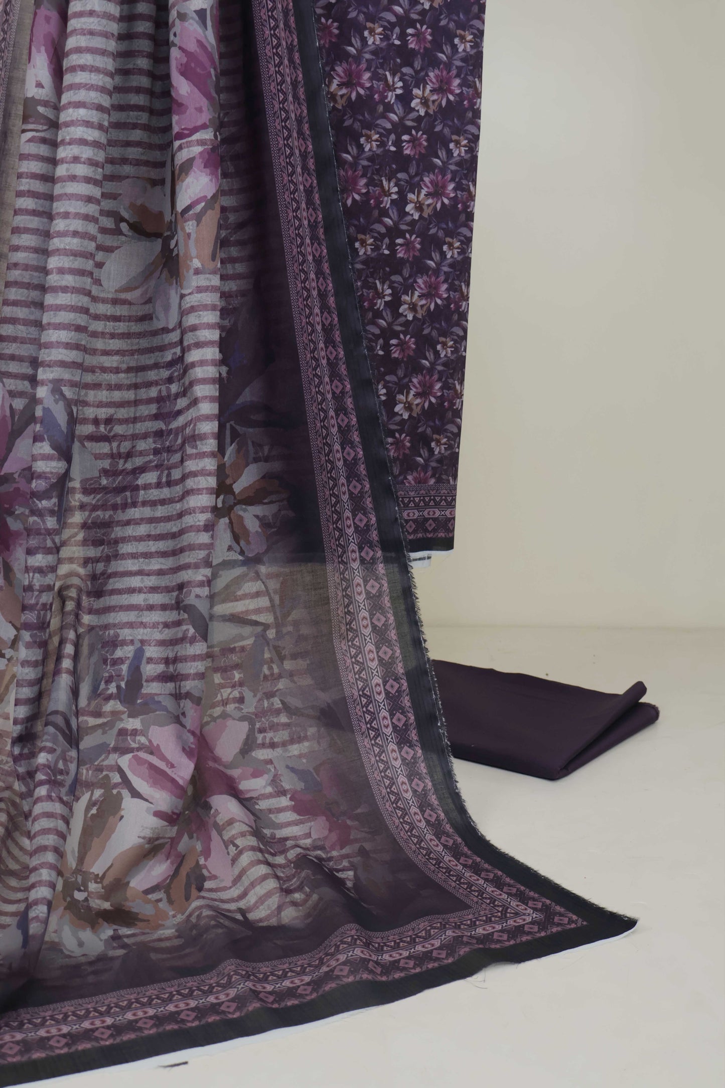 3PC-Lawn Printed Suit 3PLBS20
