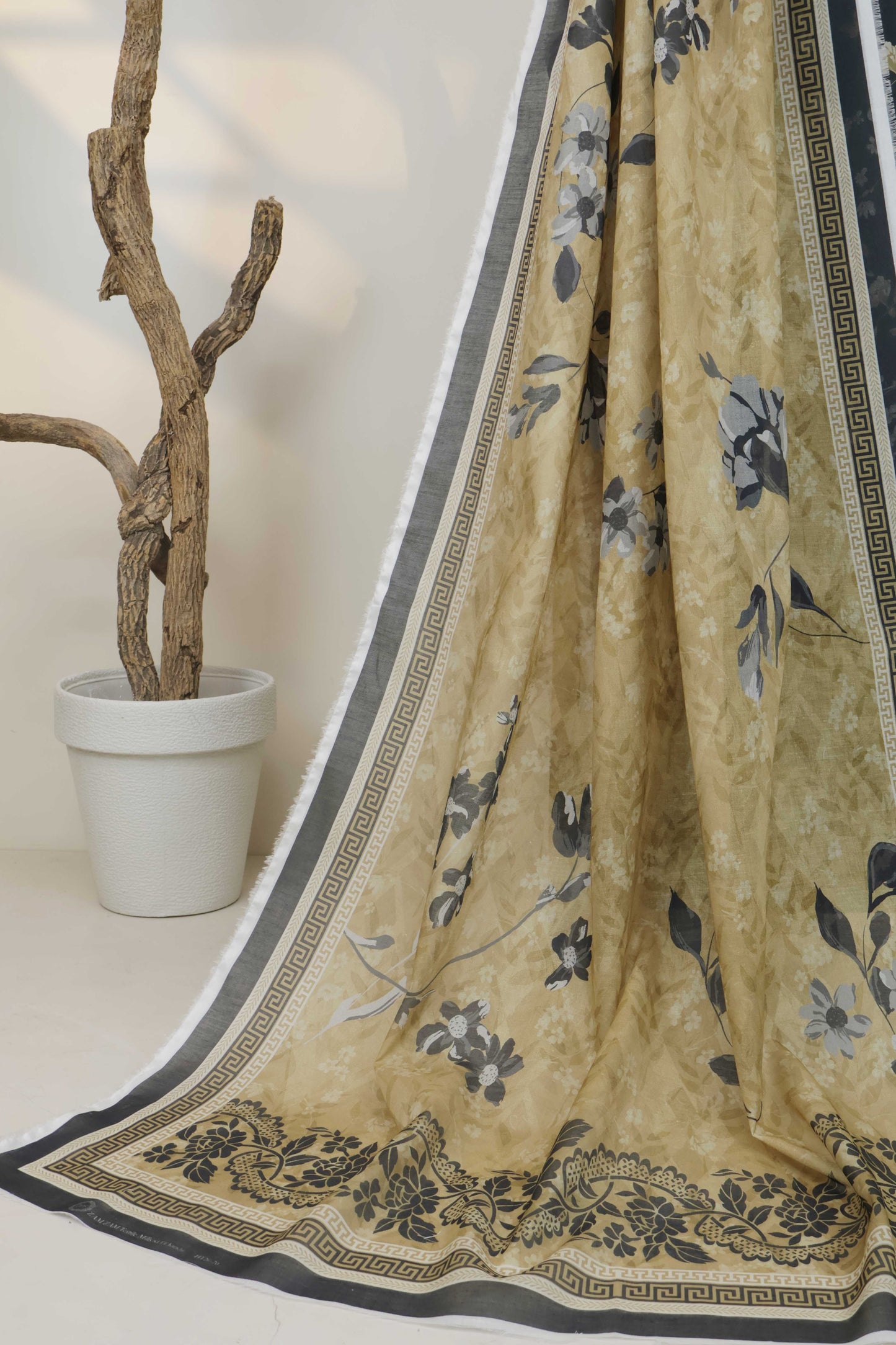 3PC-Lawn Printed Suit 3PLBS28