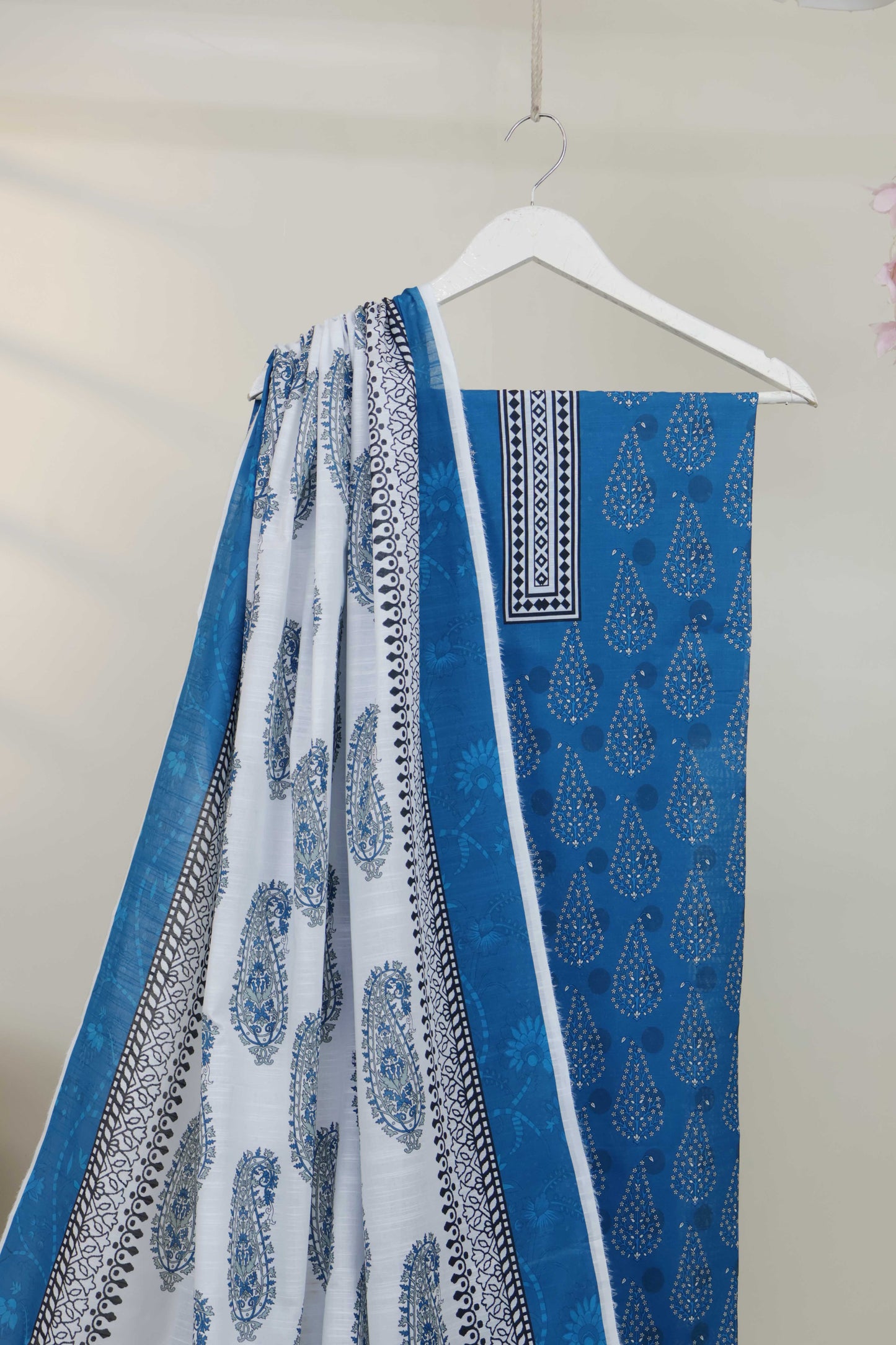 3pc-Lawn Printed Suit L3PP510