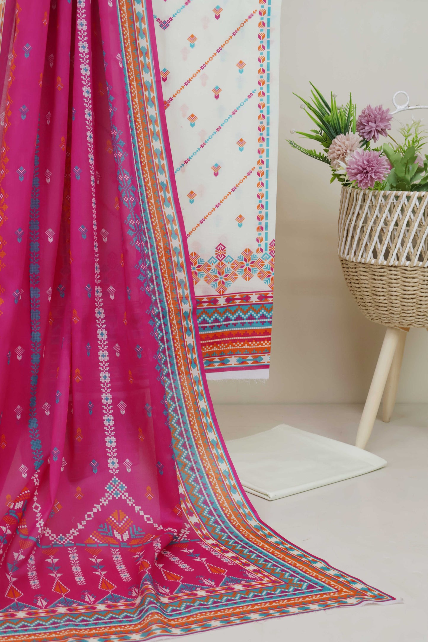 3pc-Lawn Printed Suit L3PP403