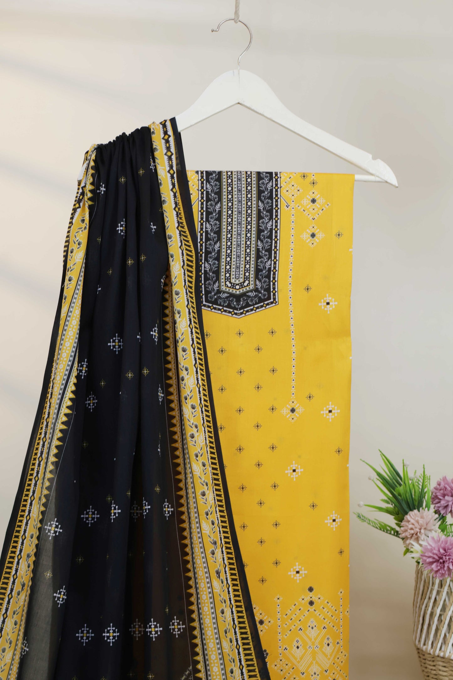 3pc-Lawn Printed Suit L3PP405