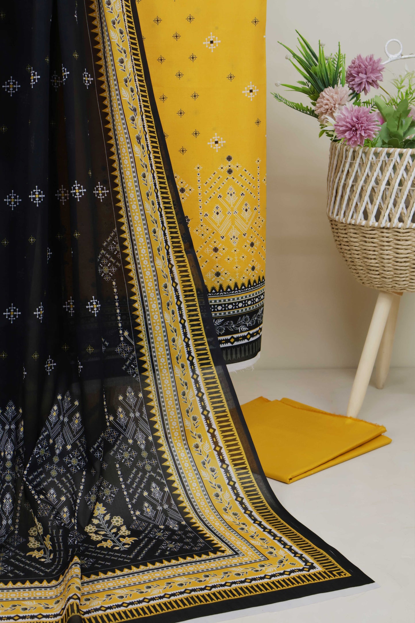 3pc-Lawn Printed Suit L3PP405