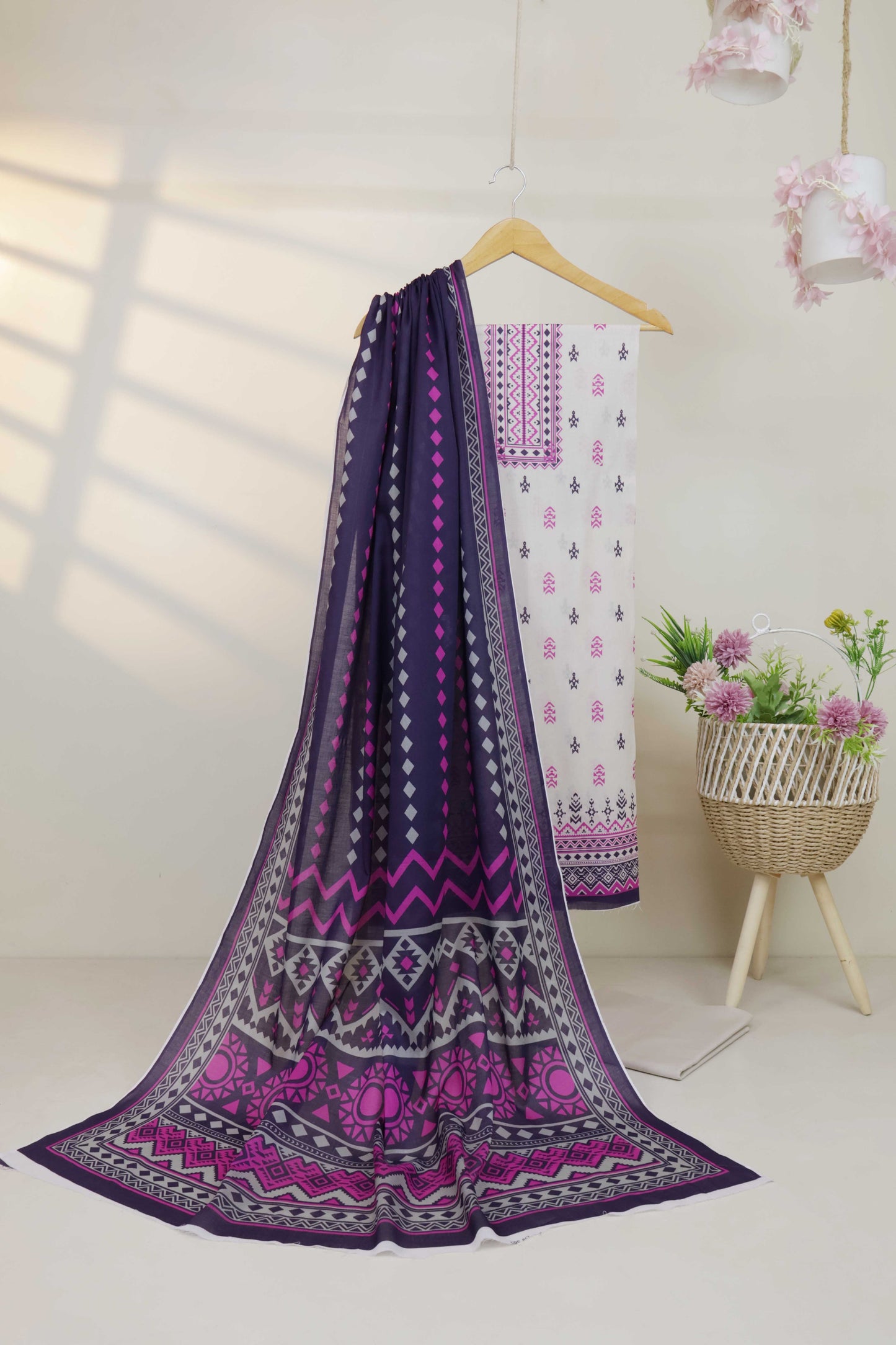 3pc-Lawn Printed Suit L3PP385
