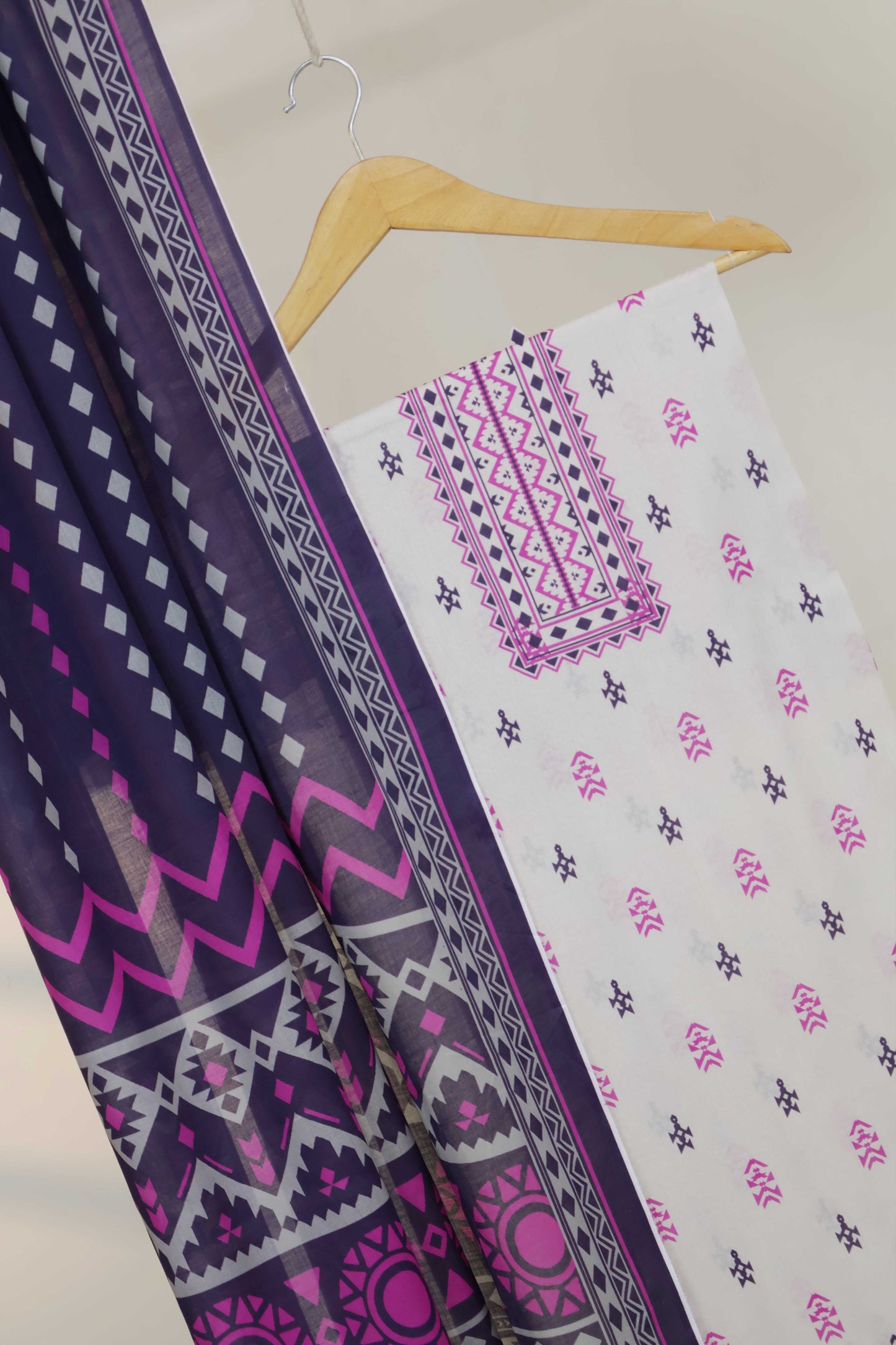 3pc-Lawn Printed Suit L3PP385