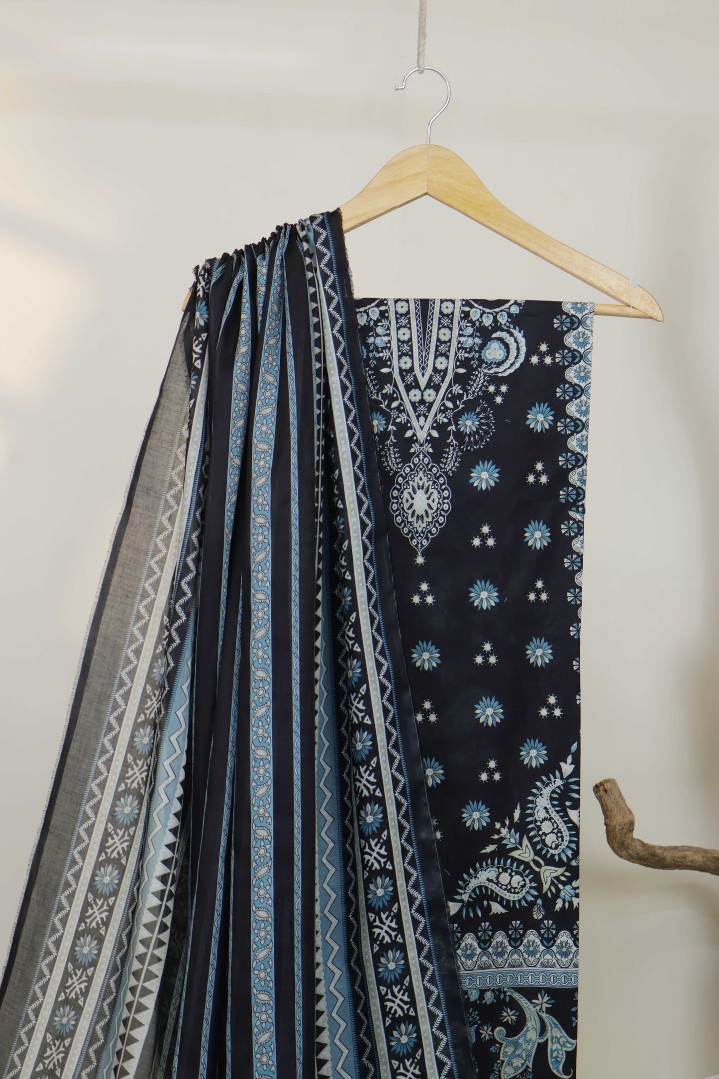 3PC-Lawn Printed Suit 3PLBS54