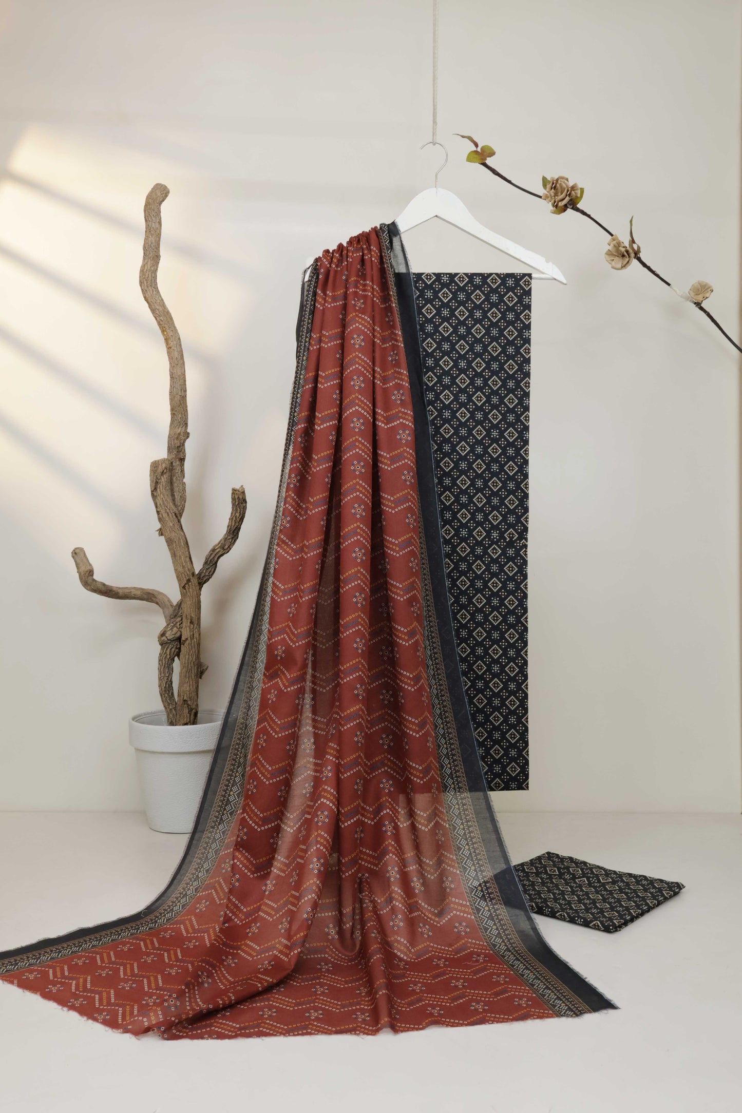 3PC-Lawn Printed Suit 3PLBS53