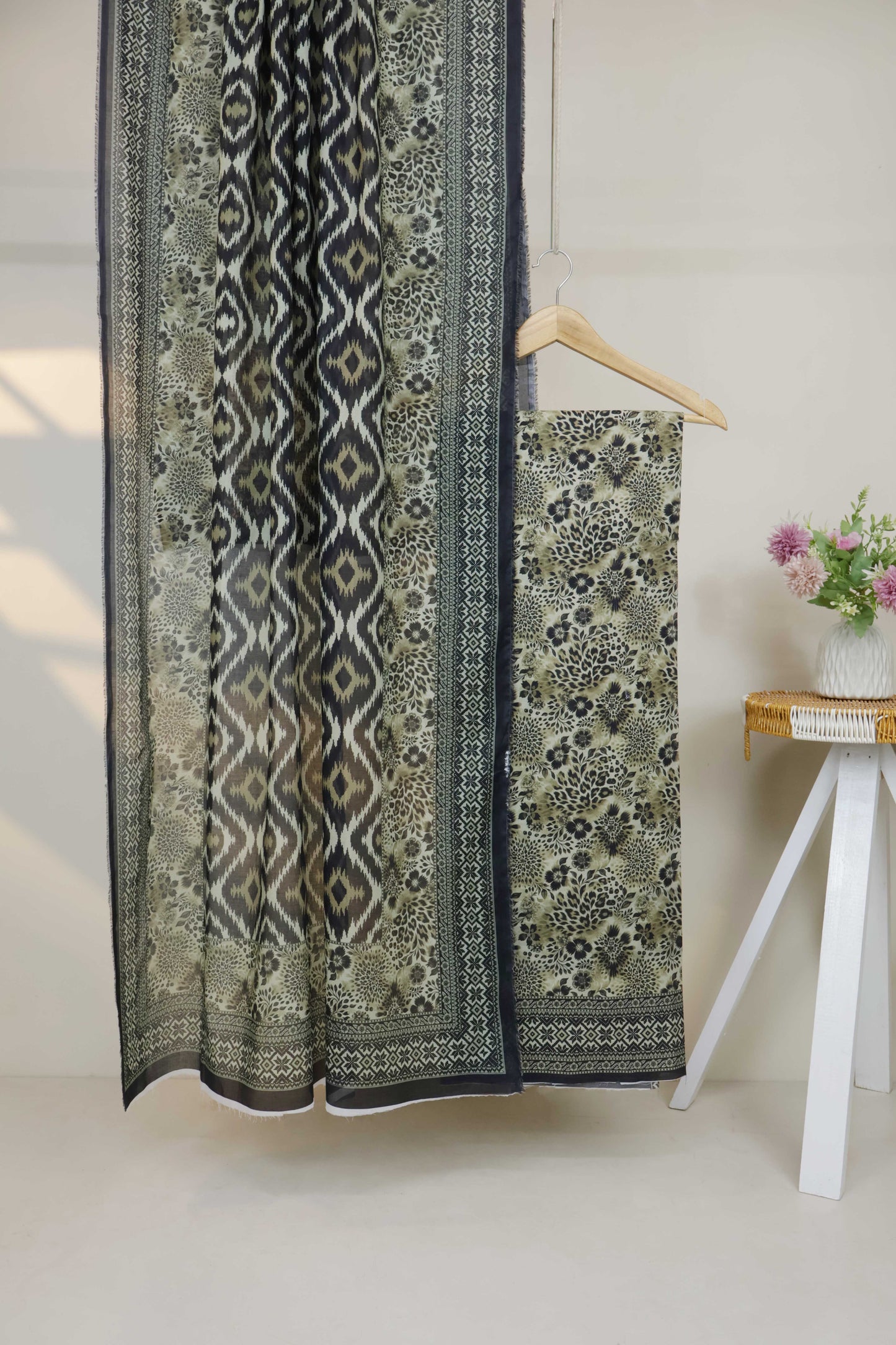3PC-Lawn Printed Suit 3PLBS83