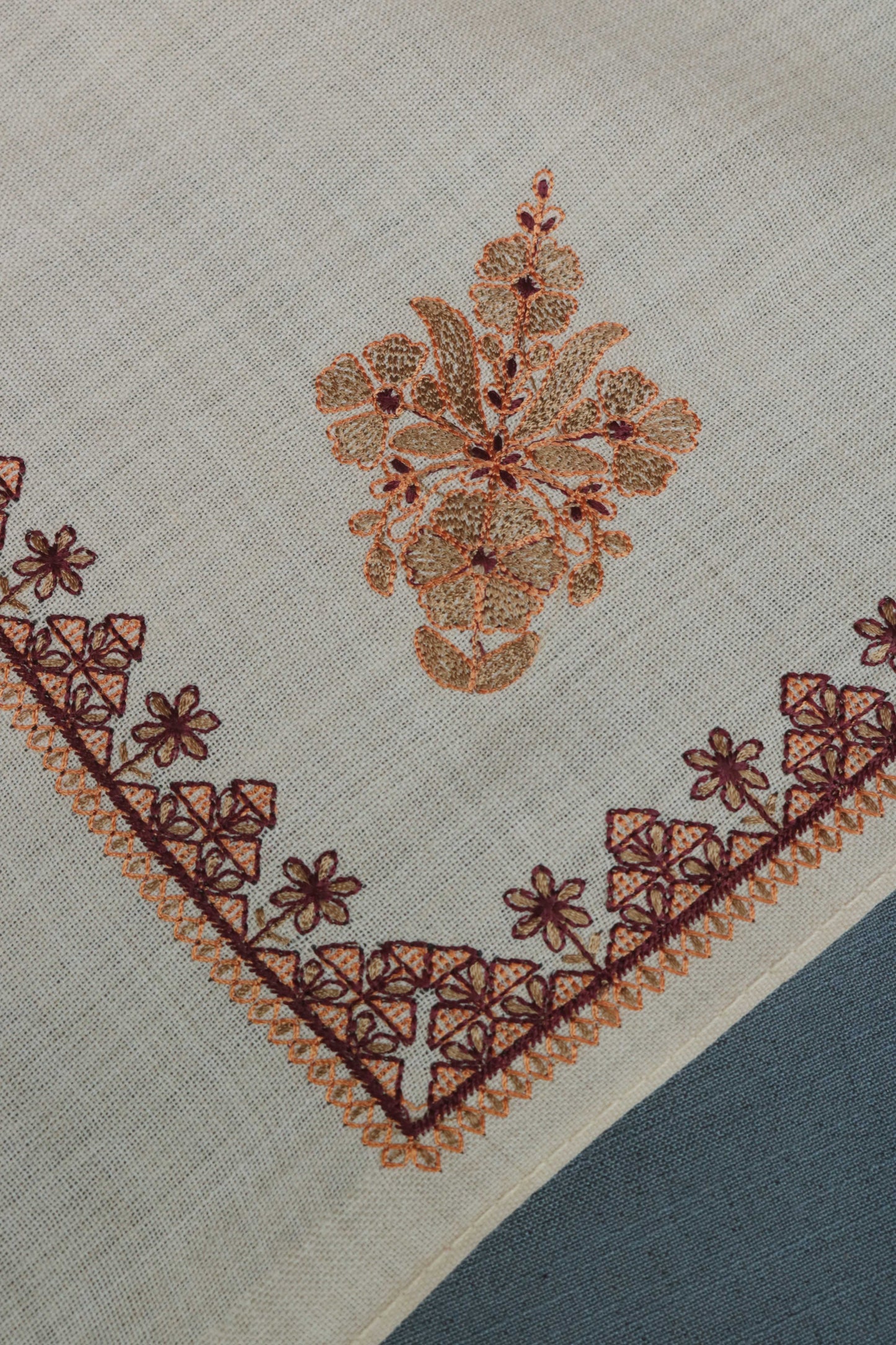 4 Side Embroidered Broder Pashmina Shawl 3505C