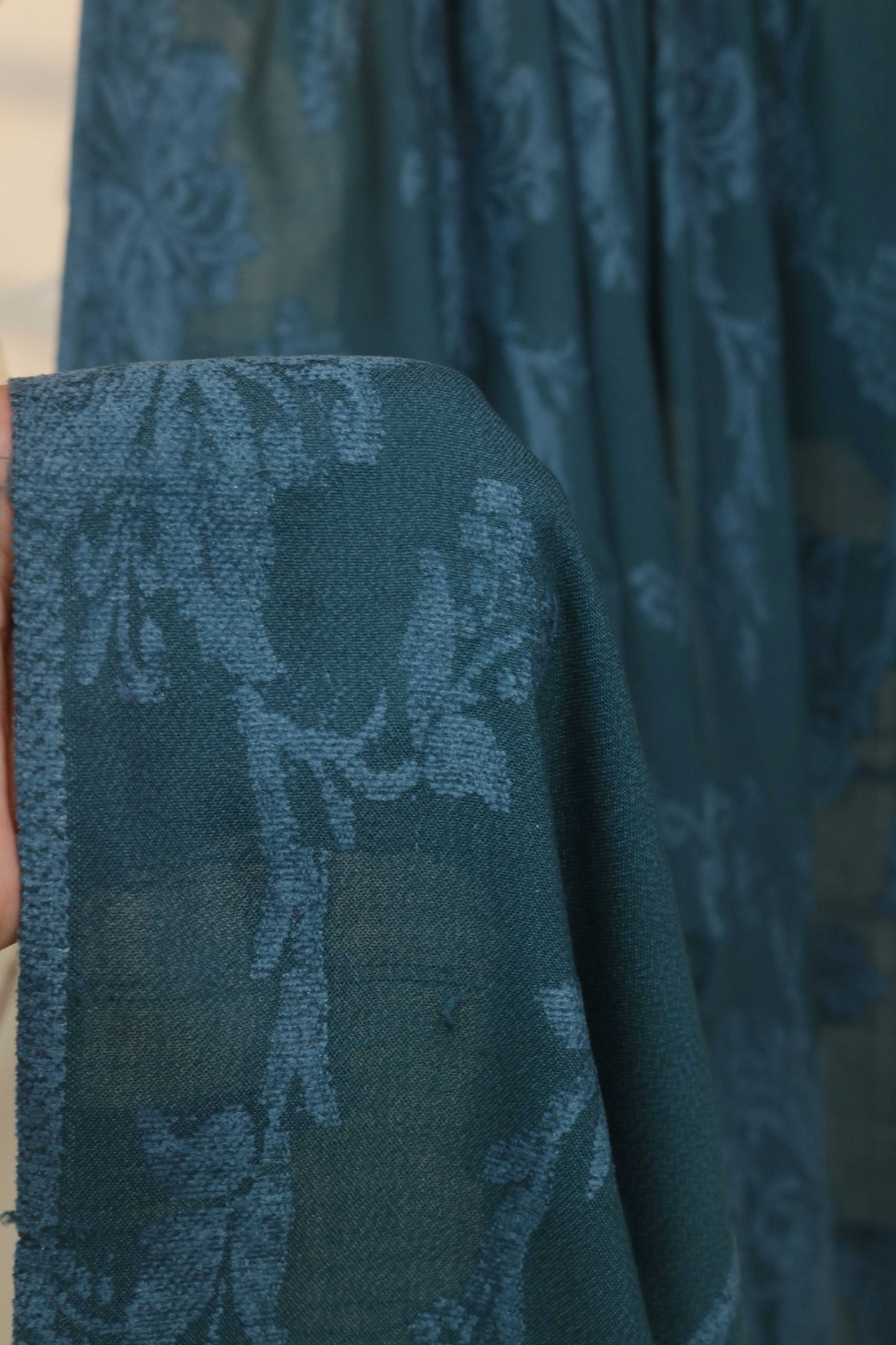 Velvet Embose Wool Shawl 3549B