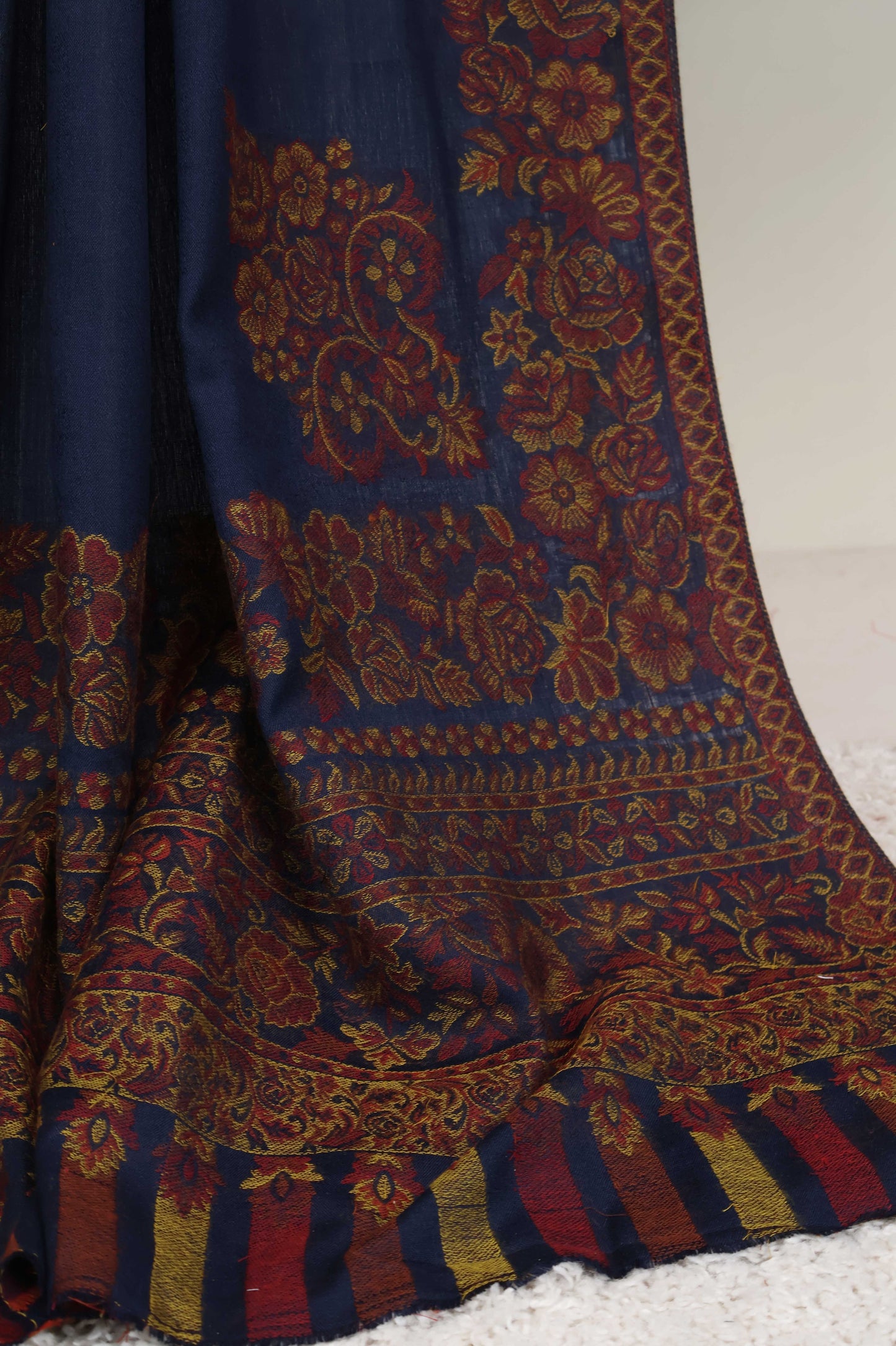 Kani Border Pashmina Shawl  HKSH46