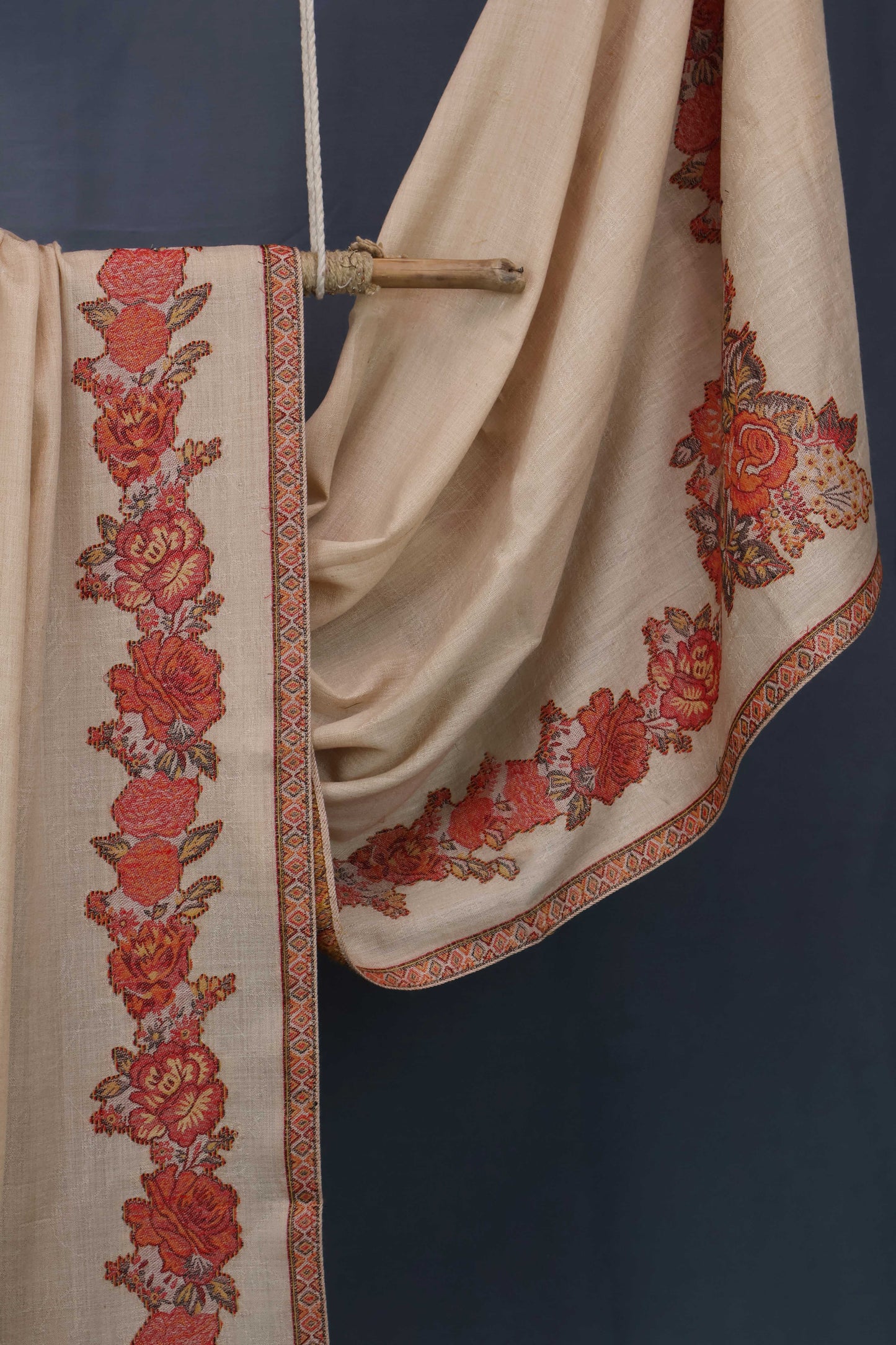 Kani Border Pashmina Shawl  HKSH18