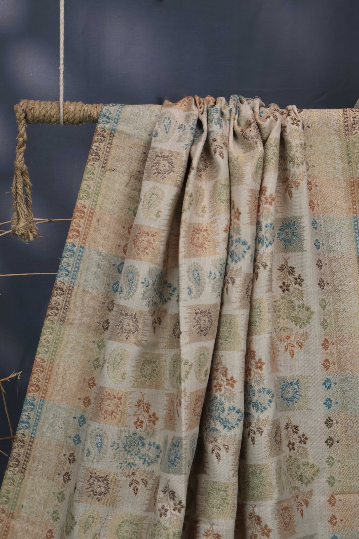 Jacquard Pashmina Shawl 3643D