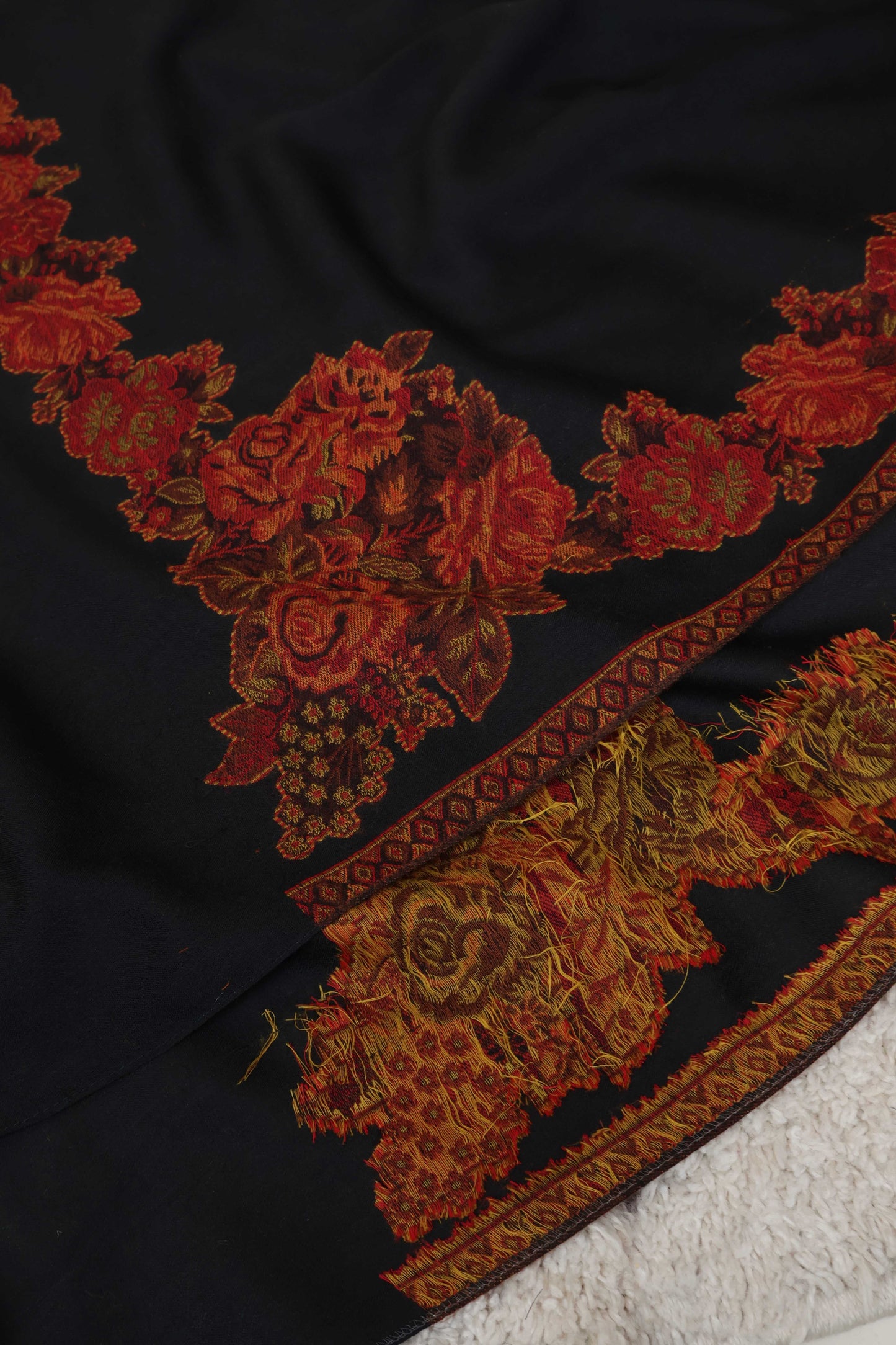 Kani Border Pashmina Shawl  HKSH29