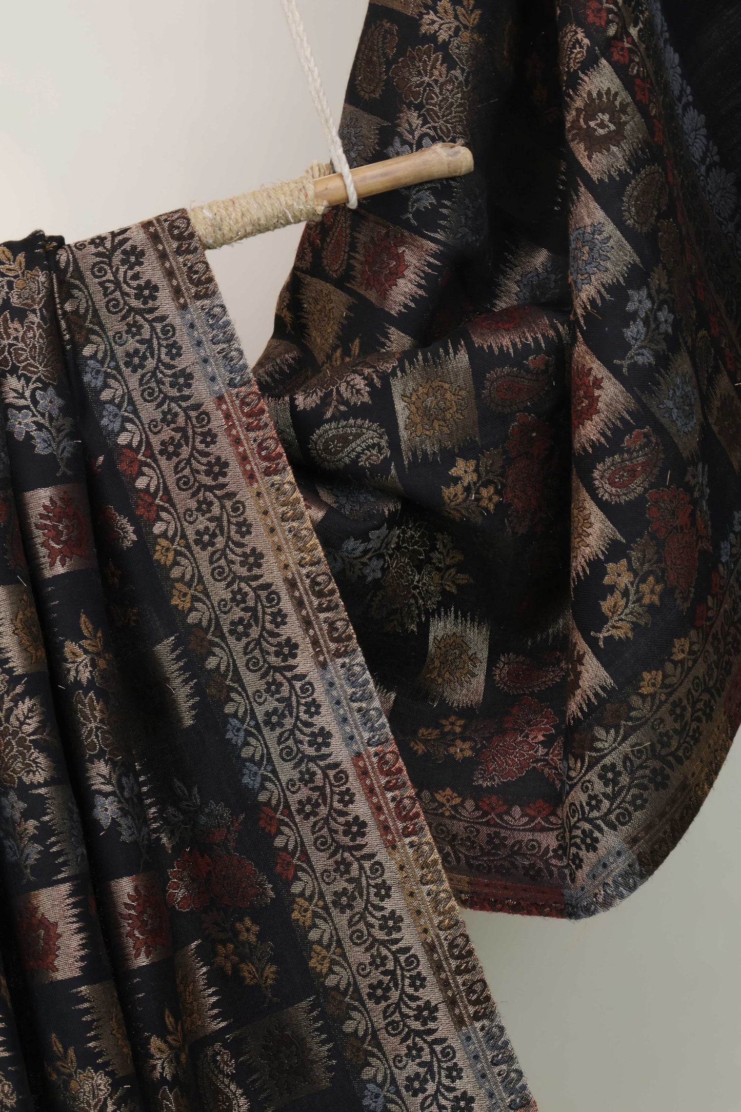 Jacquard Pashmina Shawl 3643E