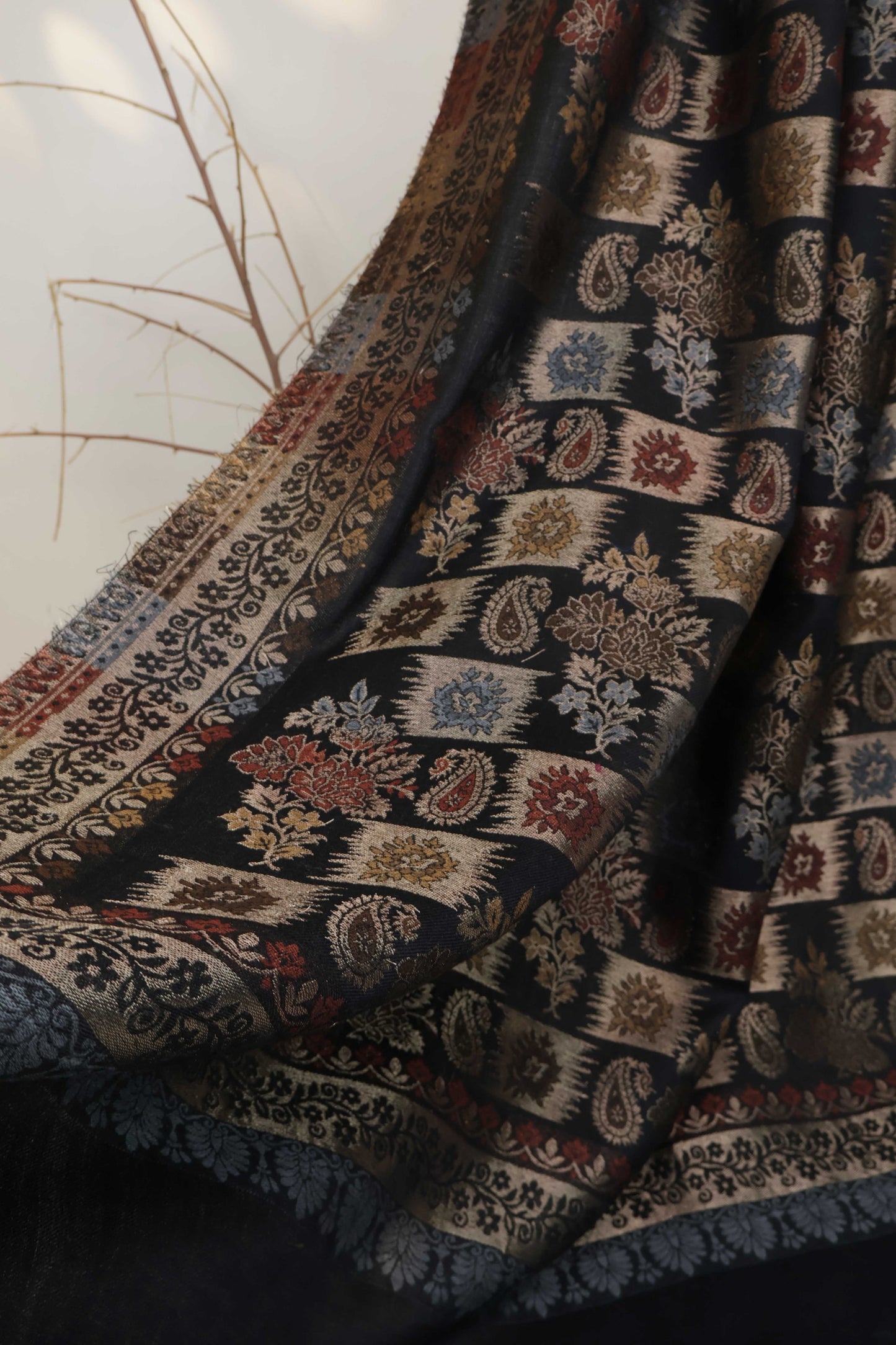 Jacquard Pashmina Shawl 3643E
