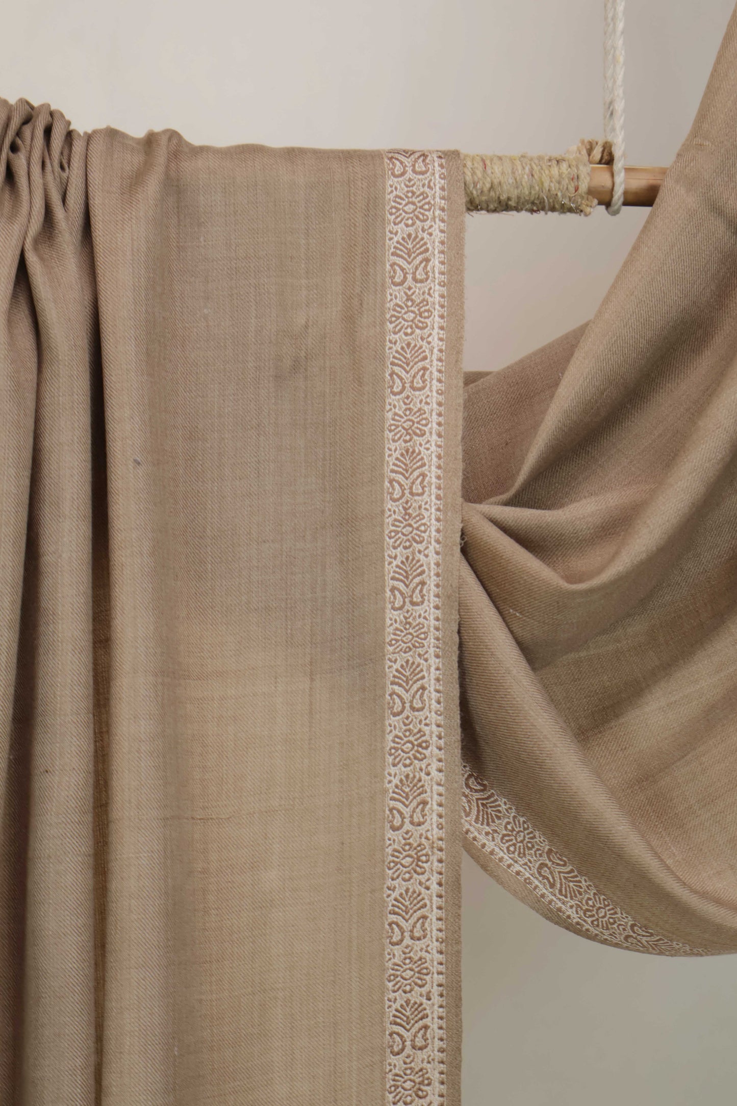 Kani Border Pashmina Shawl  SB28