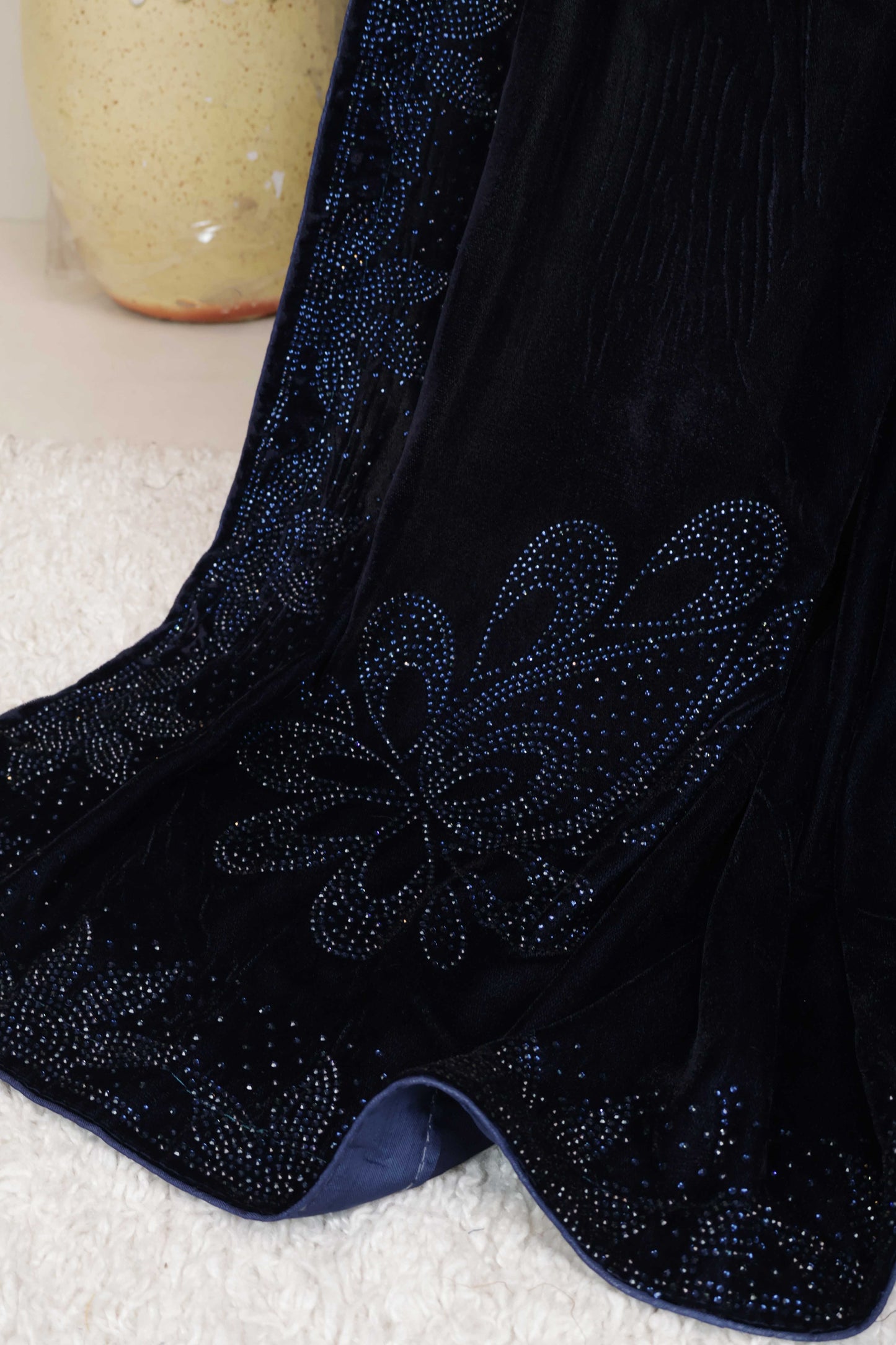 Stone Border Velvet Shawl 2651 Navyblue