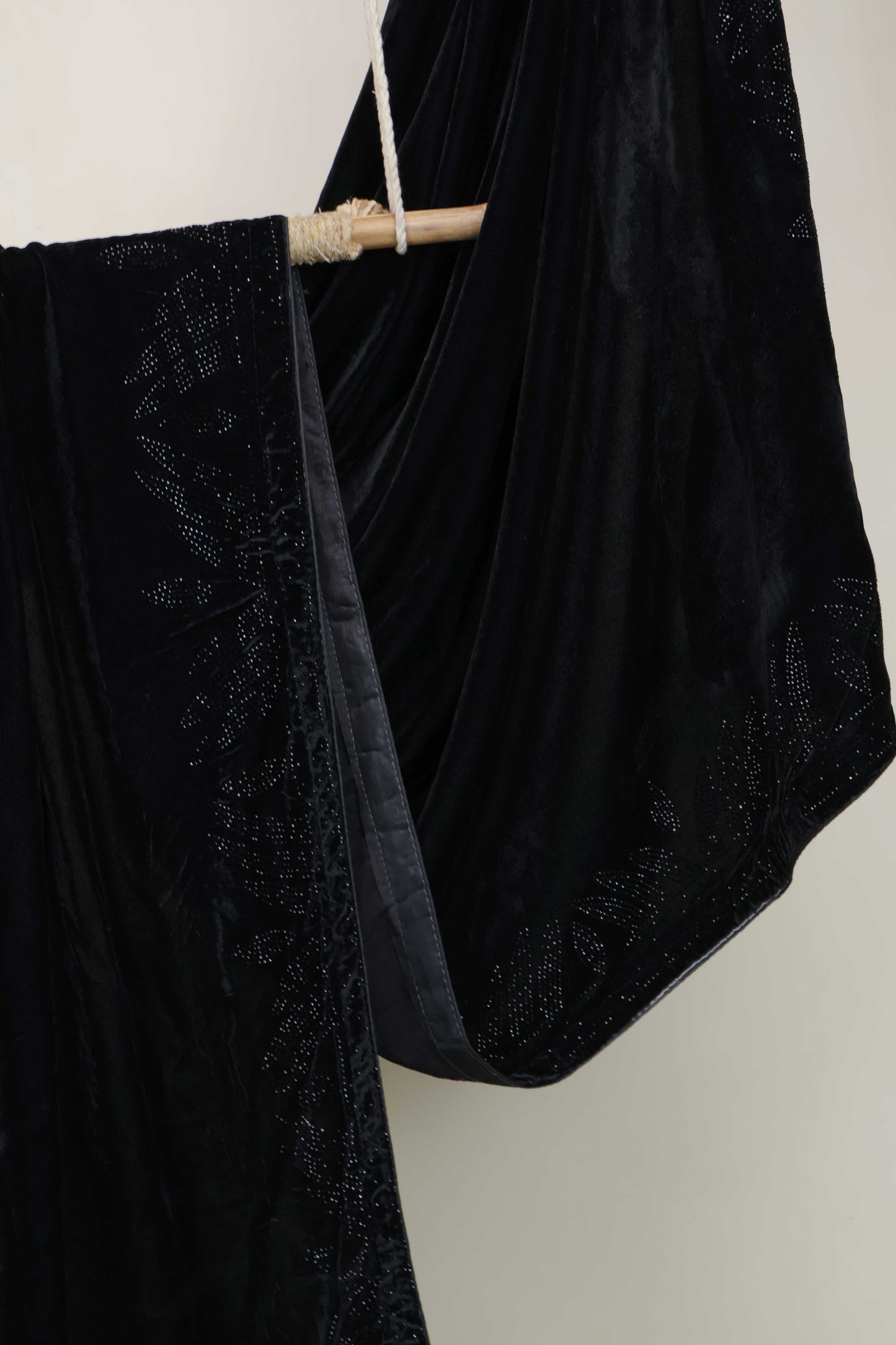 Stone Border Velvet Shawl 2651 Black