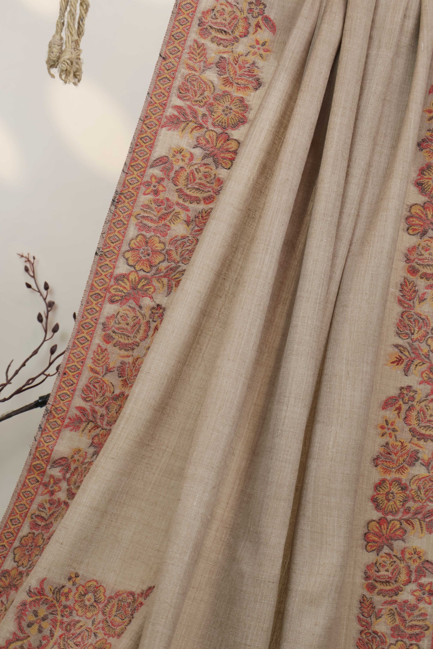 Kani Border Pashmina Shawl  HKSH51