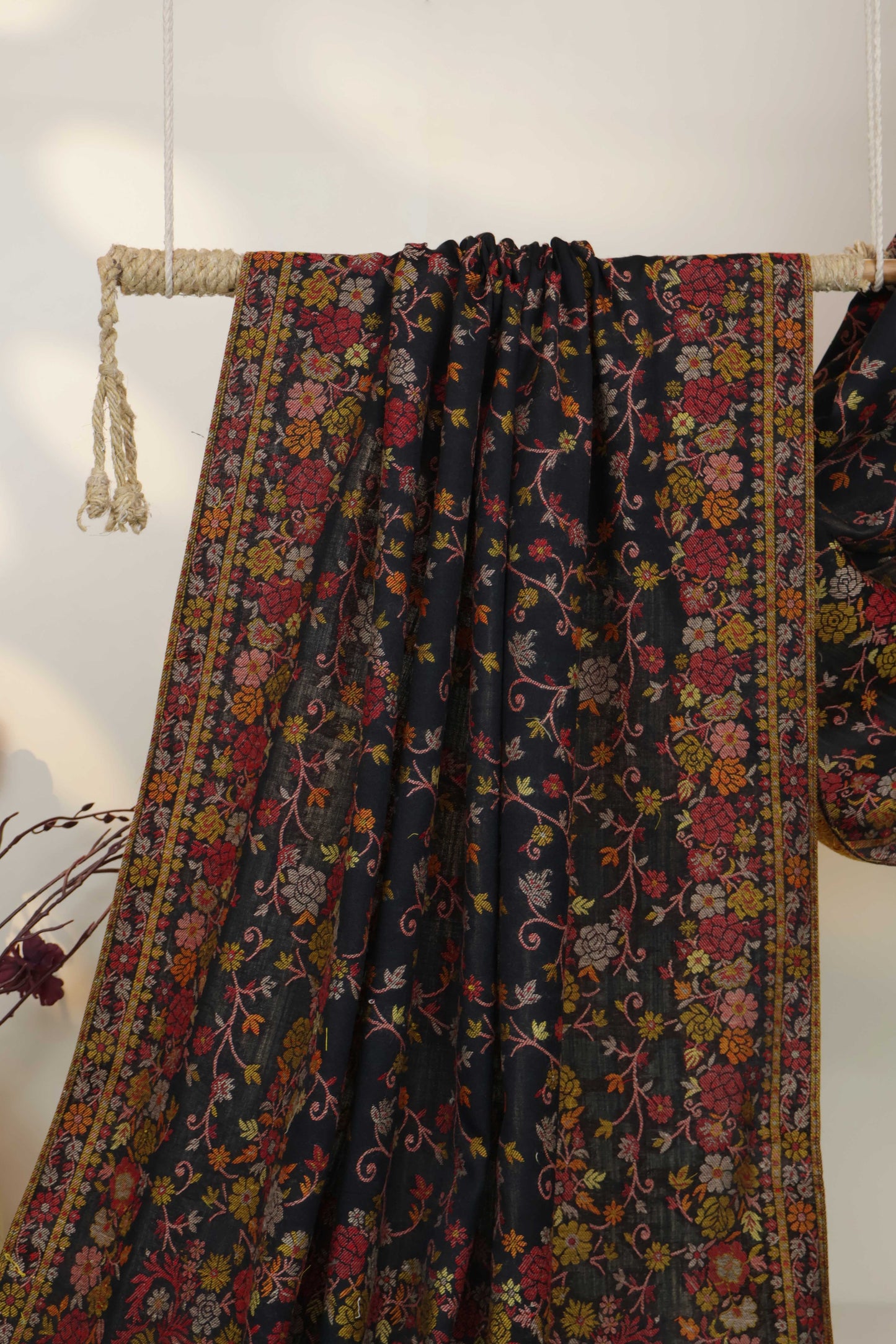 Kani Border Pashmina Shawl  HKSH44