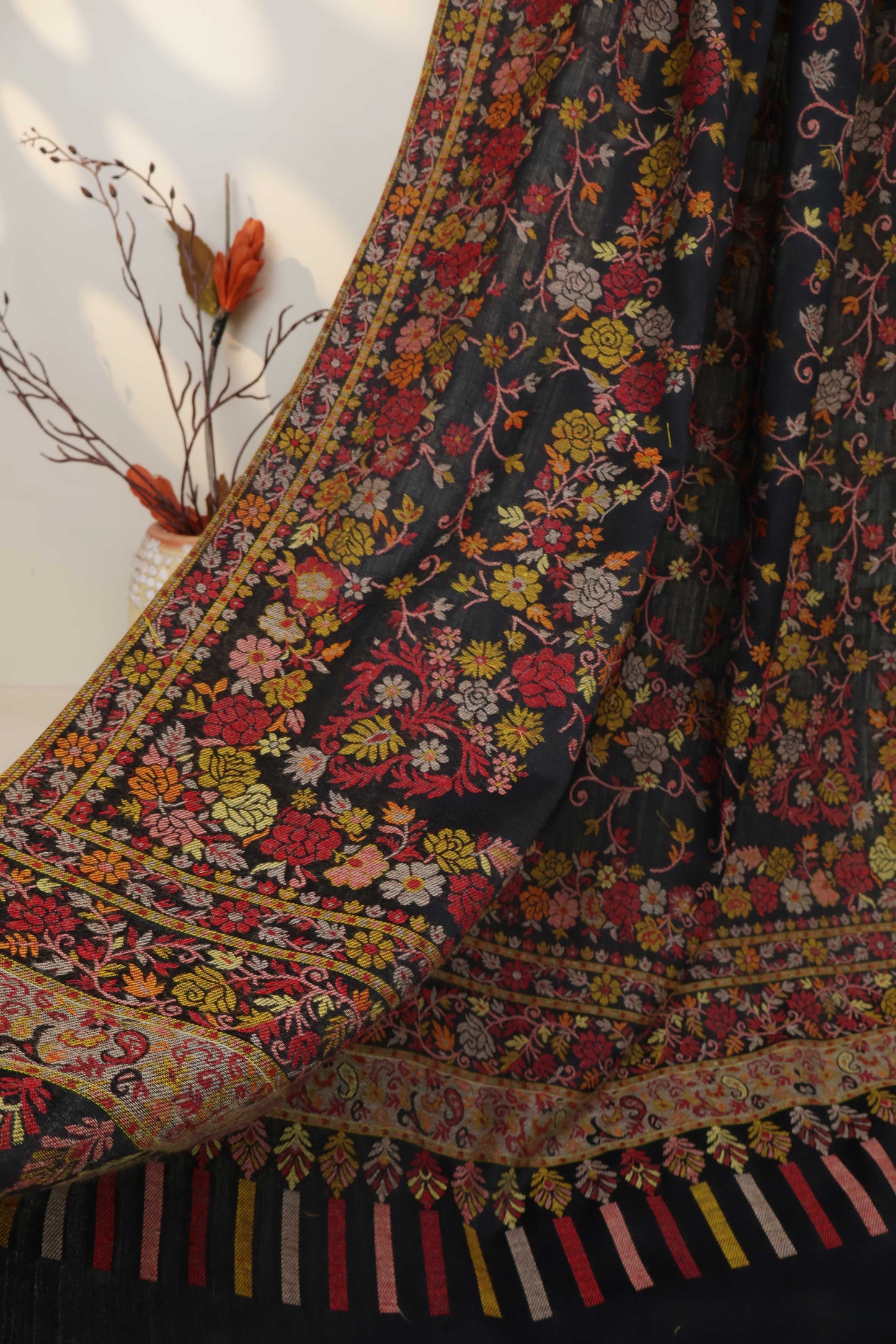 Kani Border Pashmina Shawl  HKSH44