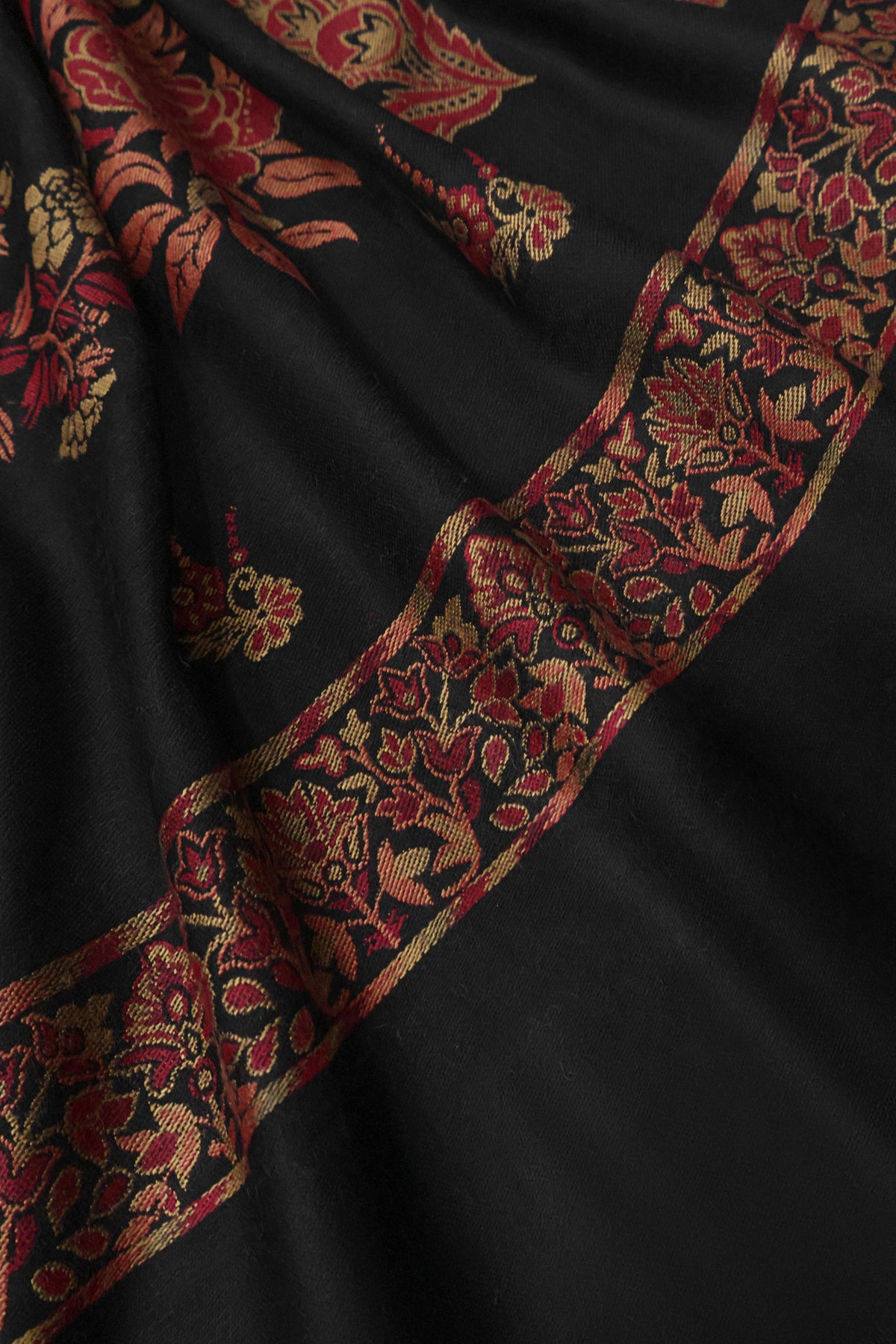 3Piece -Karandi with Pashmina Shawl KP26BLK15