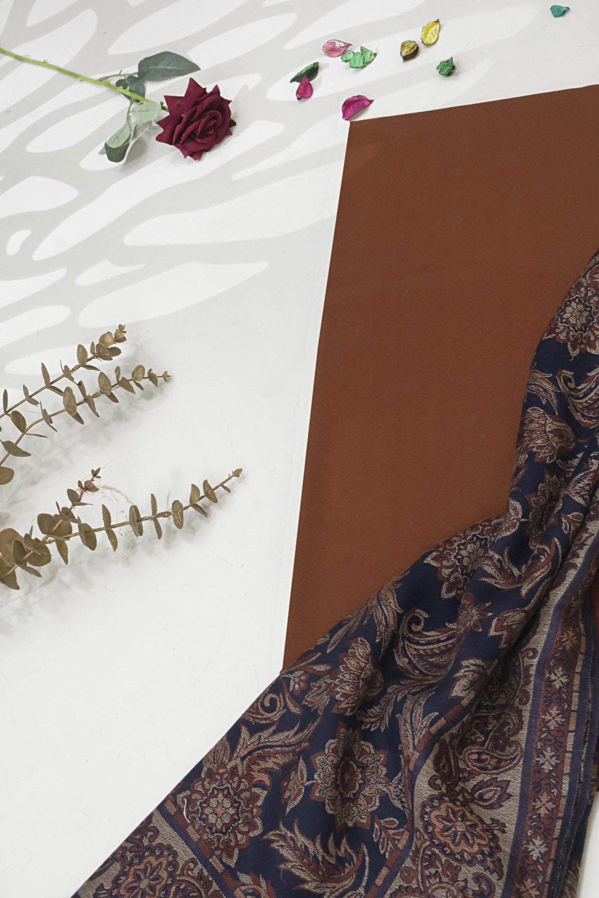 3Piece -Karandi with Pashmina Shawl KP26DRS08