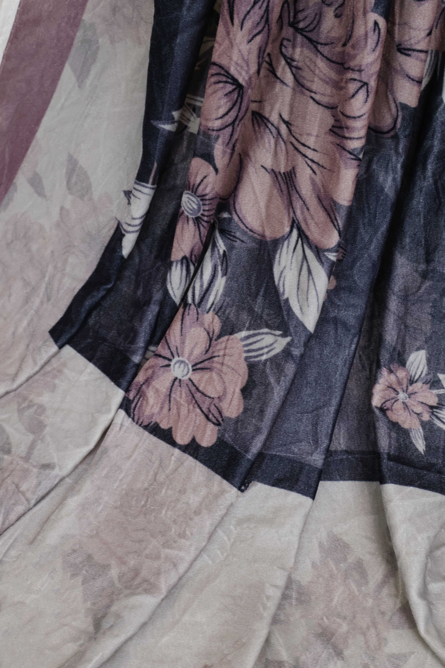 3Piece - Printed Micro Velvet Suit VC138