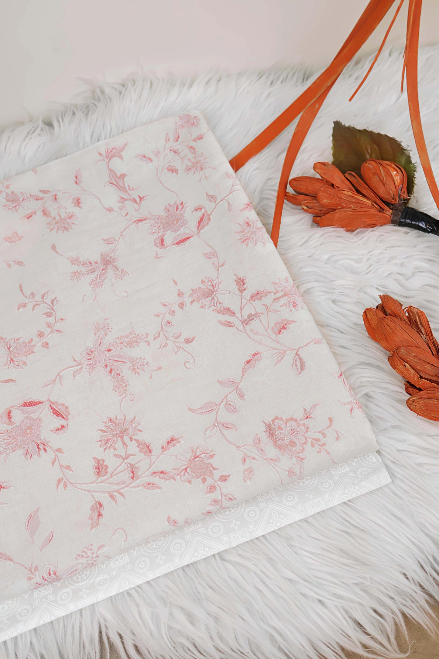 Embroidered Lawn RB99 A