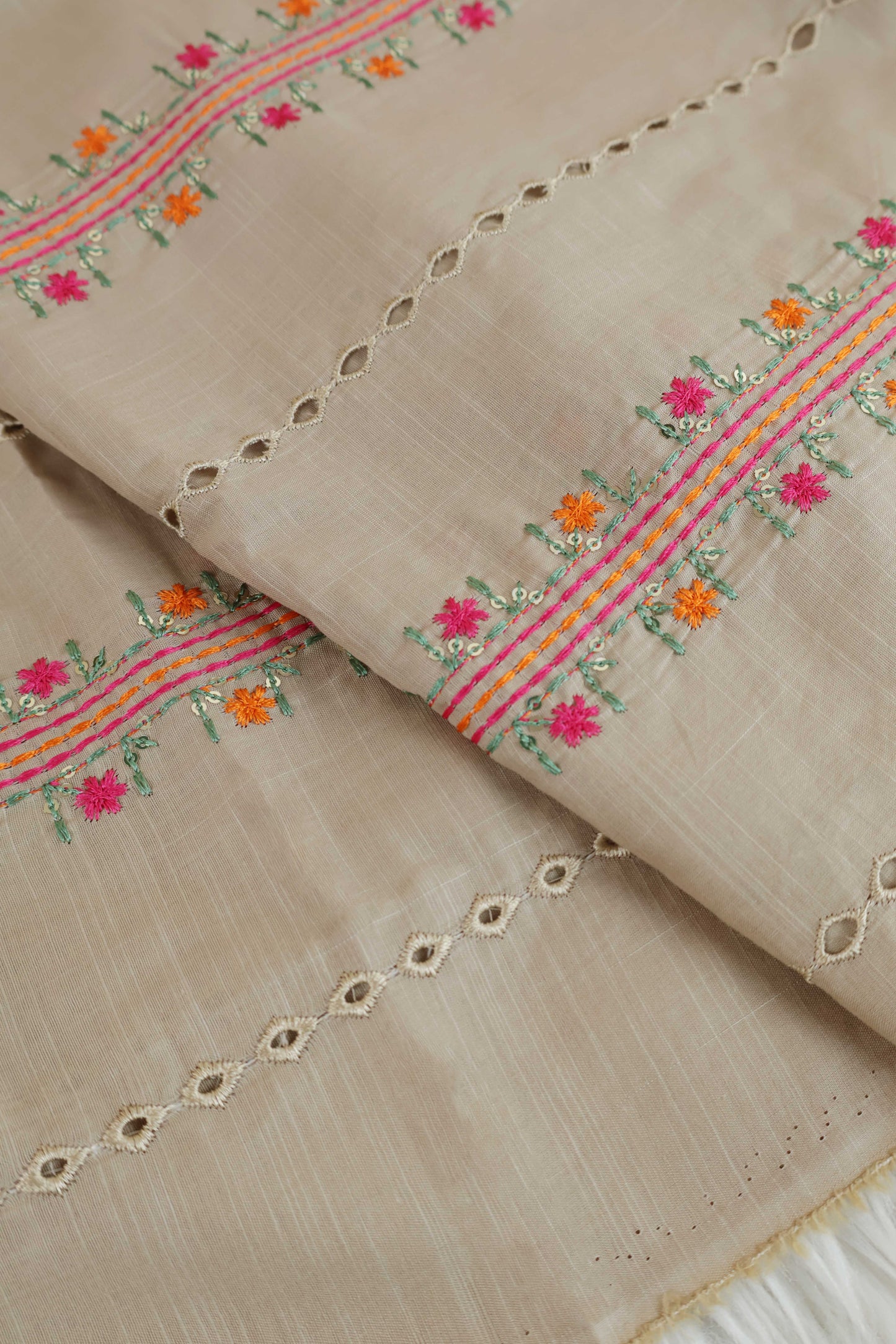 2Piece – Printed Embroidered Lawn EL2PSR144