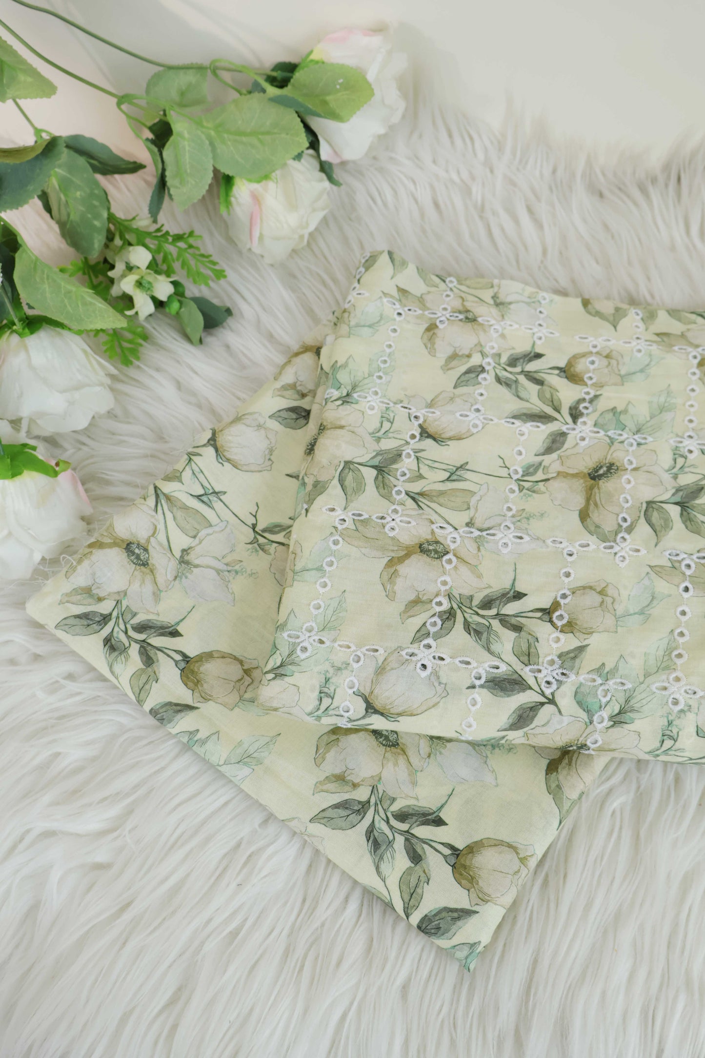 2Piece – Printed Embroidered Lawn EL2PSR55