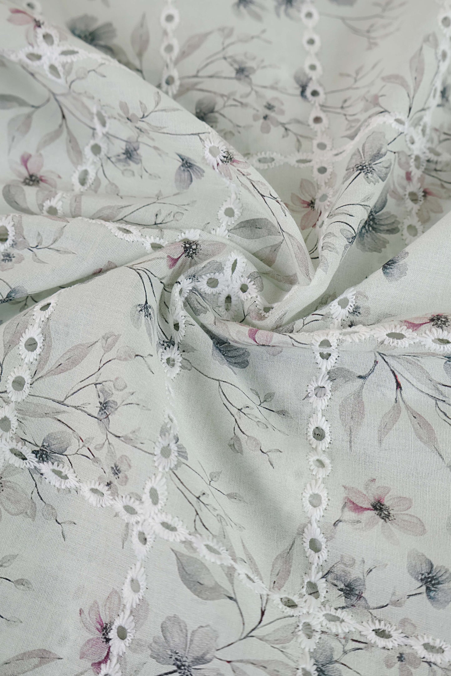 2Piece – Printed Embroidered Lawn EL2PSR125A