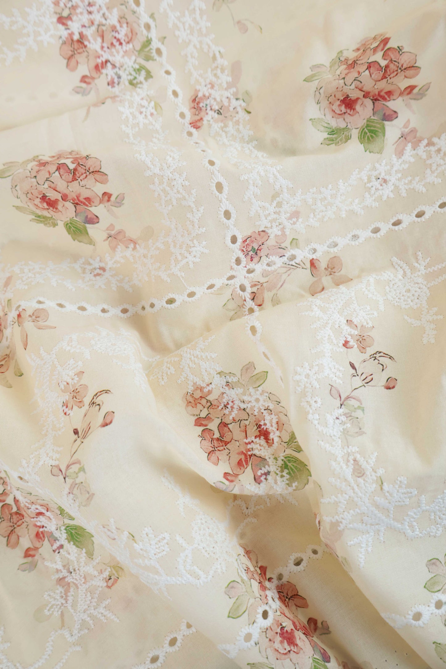 2Piece – Printed Embroidered Lawn RB25