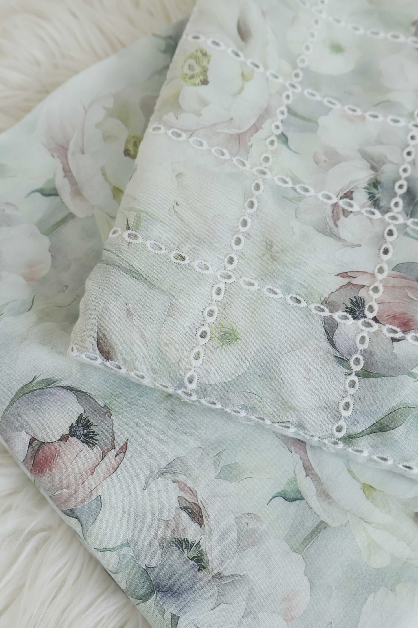 2Piece – Printed Embroidered Lawn EL2PSR36