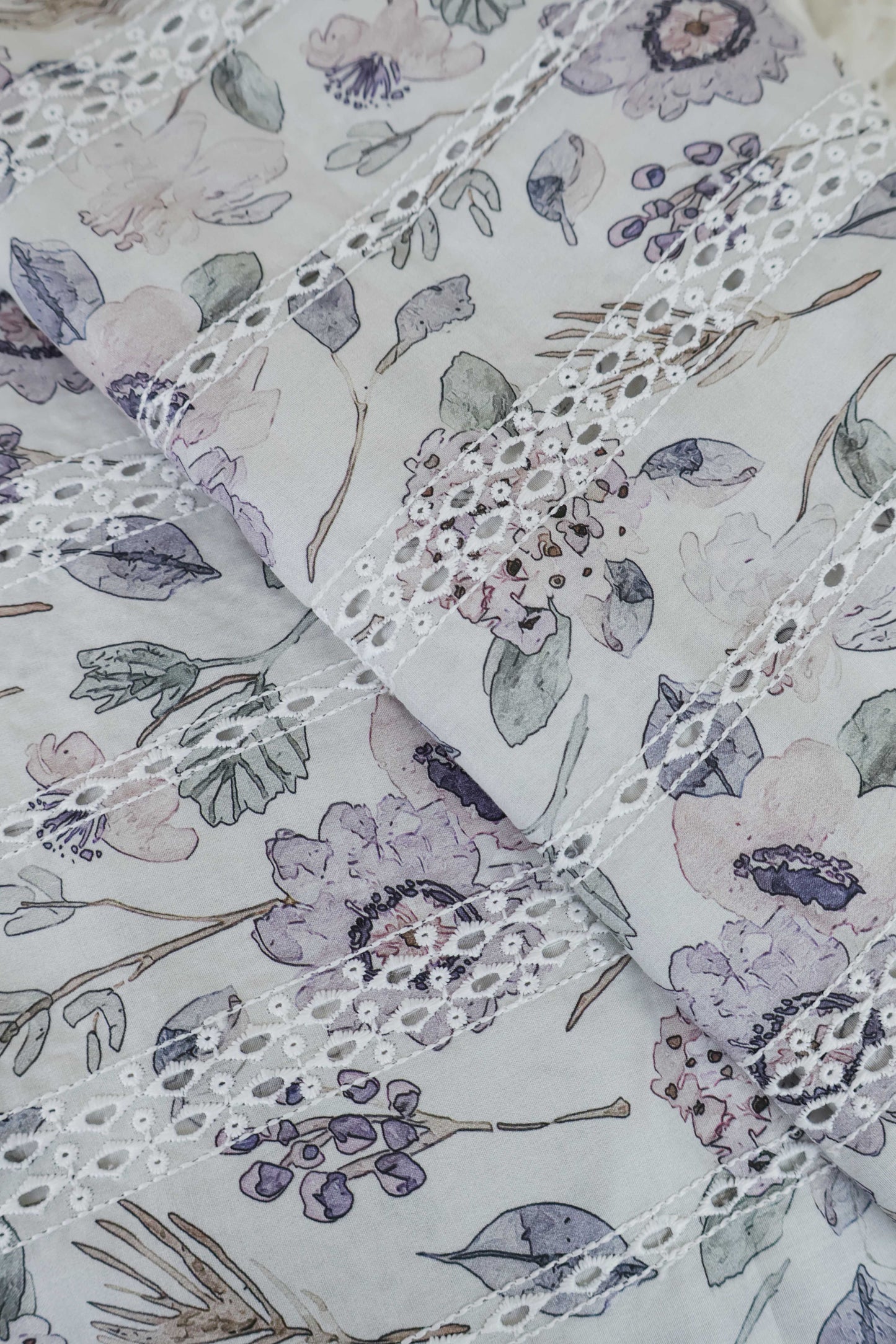 2Piece – Printed Embroidered Lawn EL2PSR89