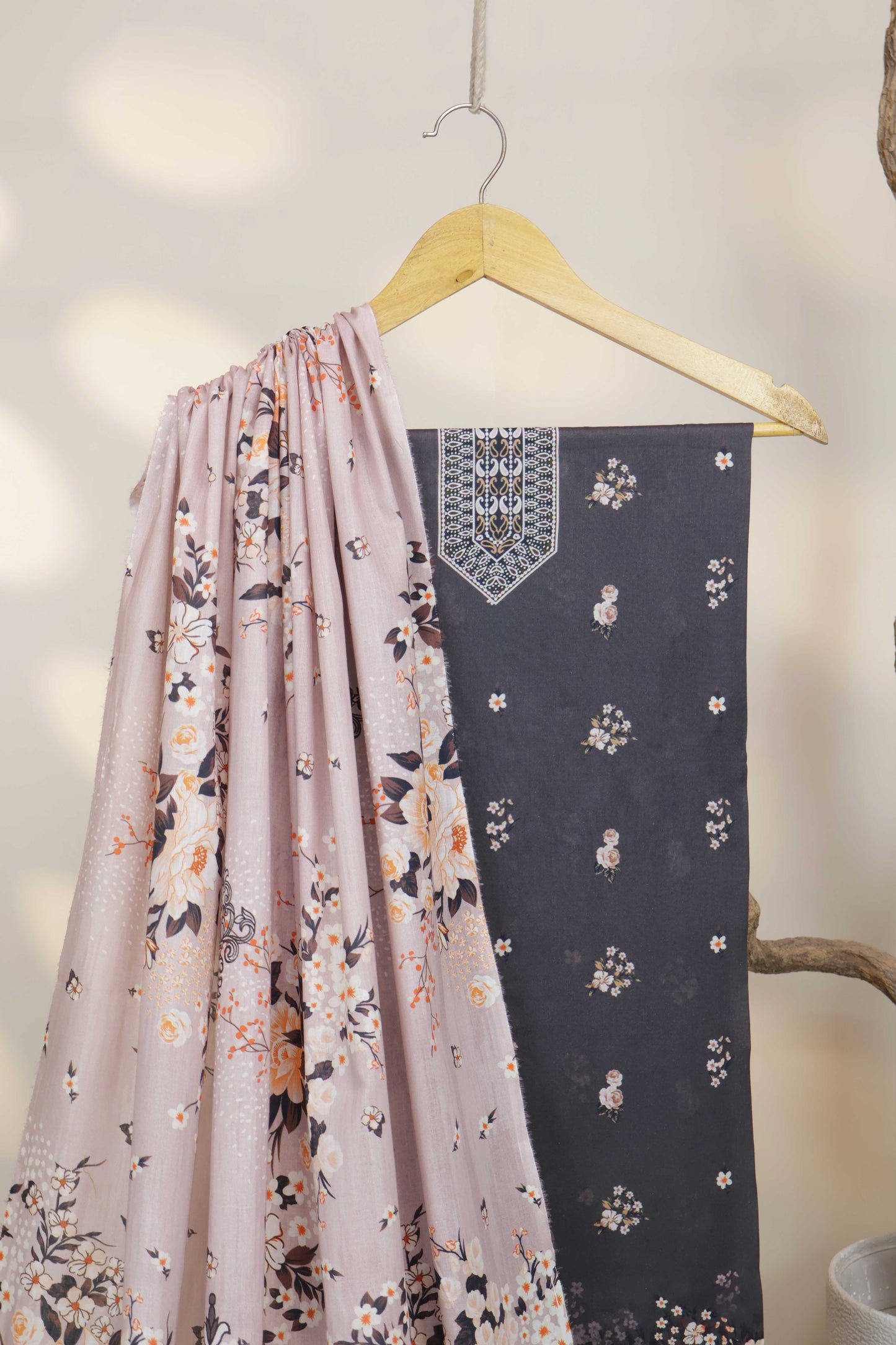 3PC-Lawn Printed Suit 3PSL23