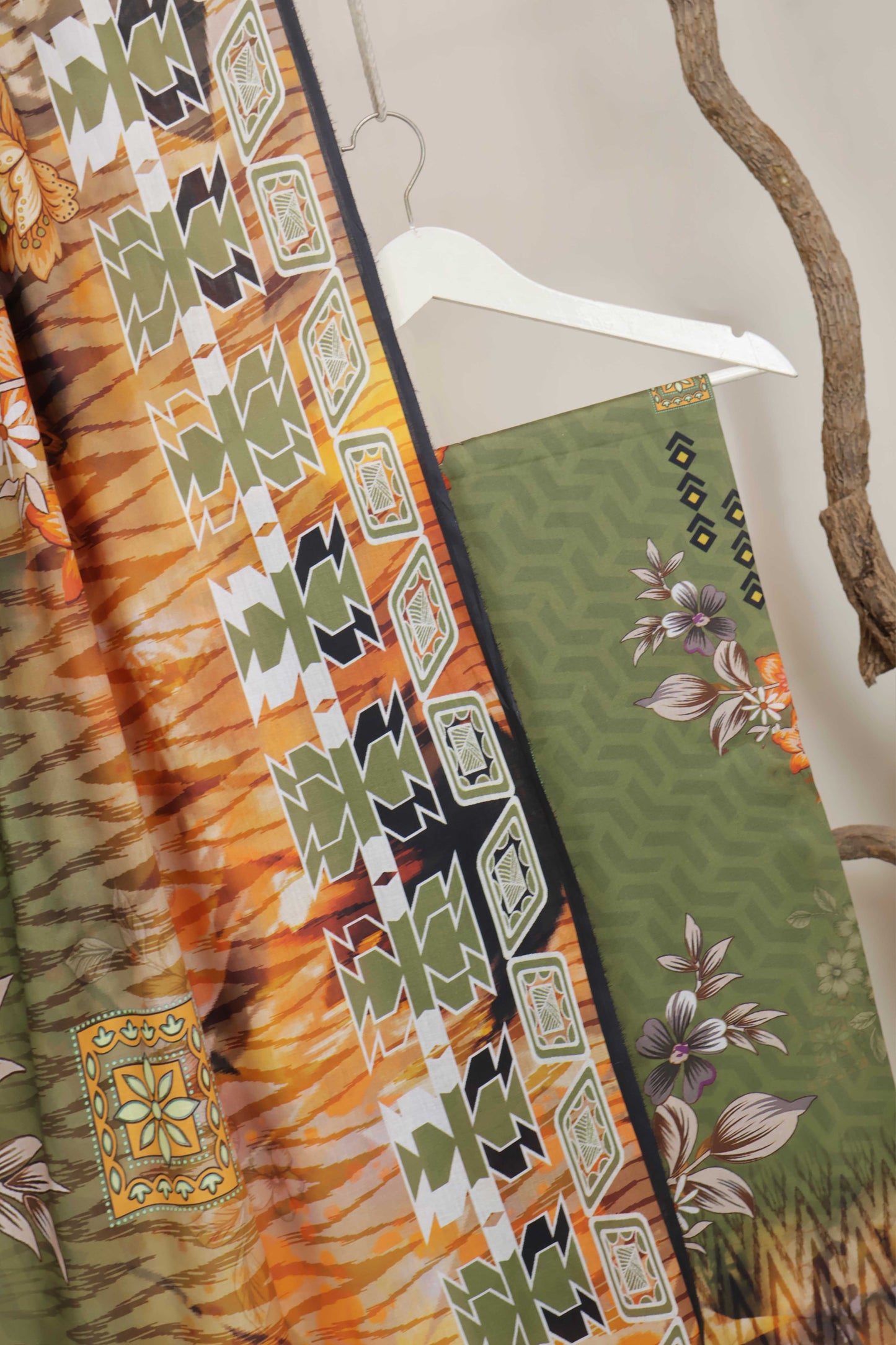 3PC-Lawn Printed Suit 3PSL04