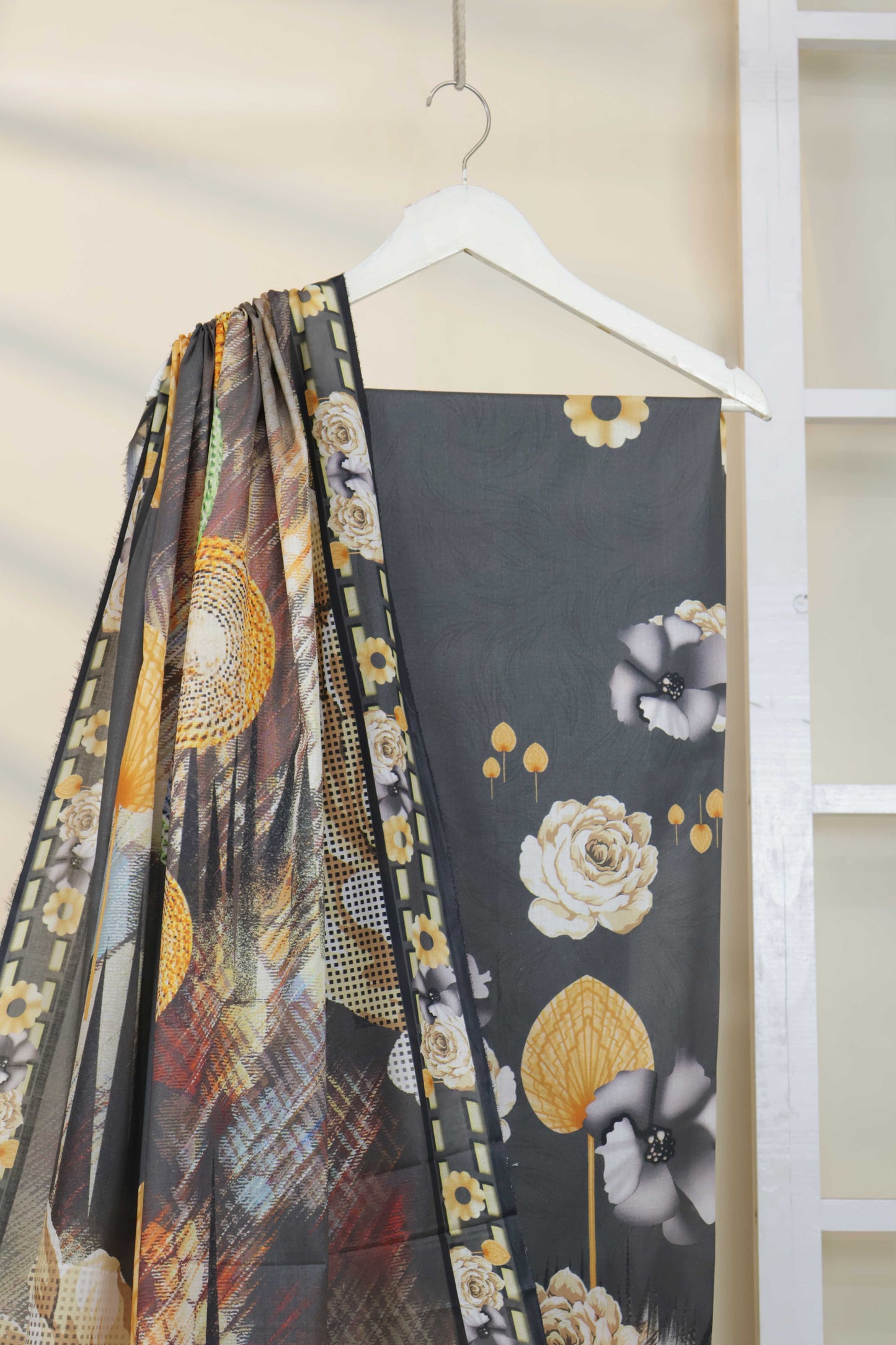 3PC-Lawn Printed Suit 3PSL45