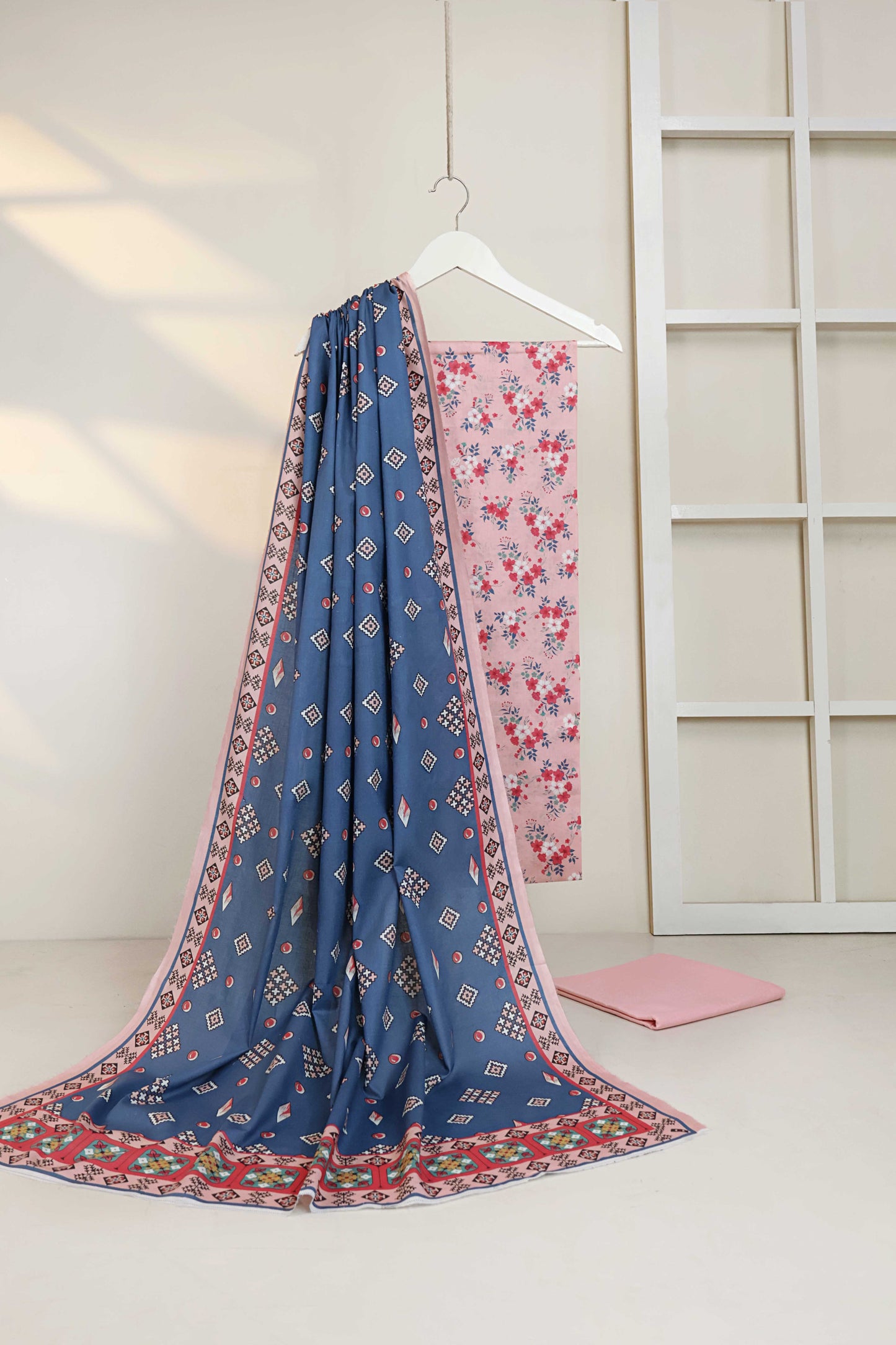 3PC-Lawn Printed Suit 3PSL40