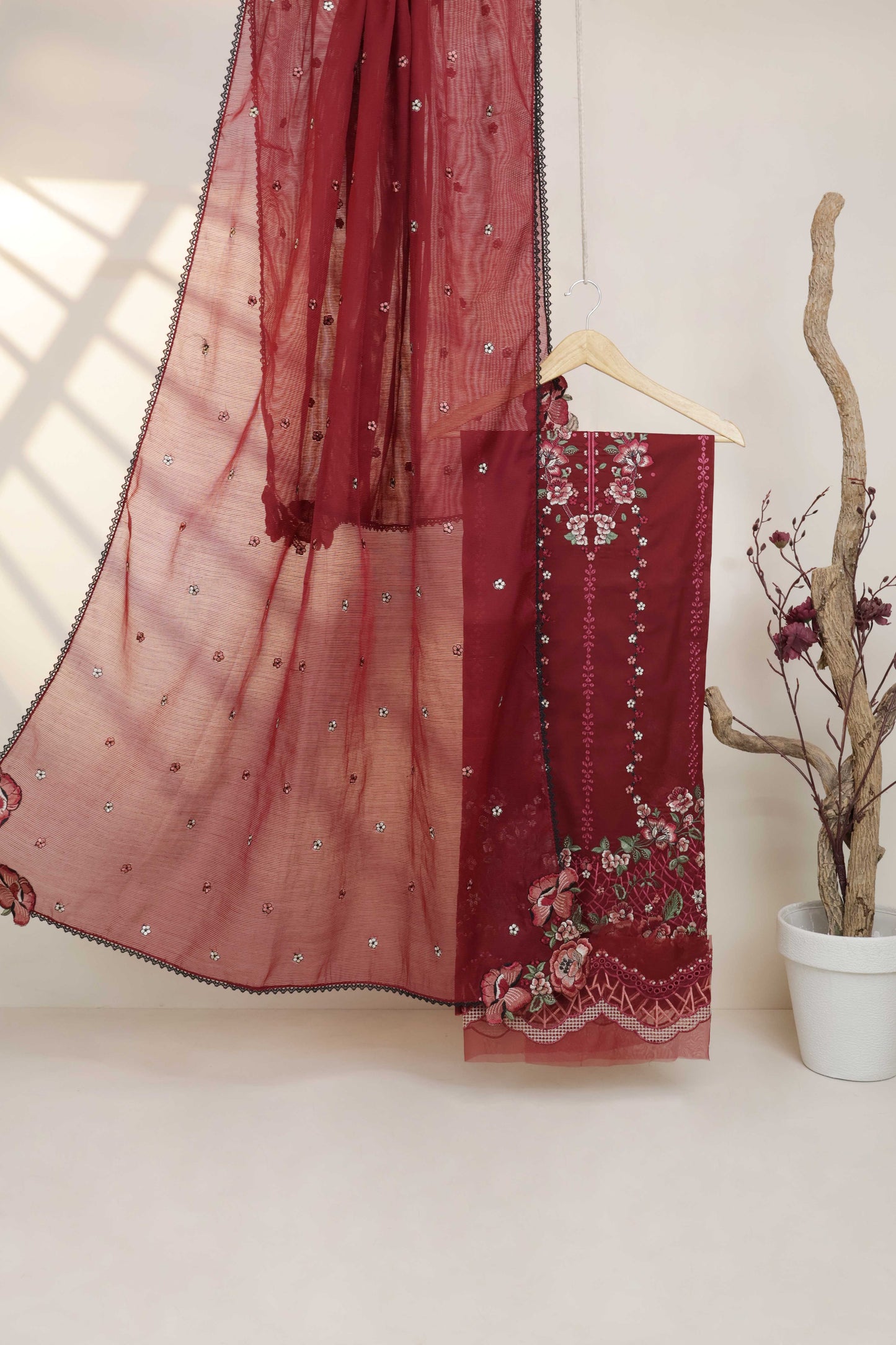 Luxury Lawn Embroidered Suit NV1WR05