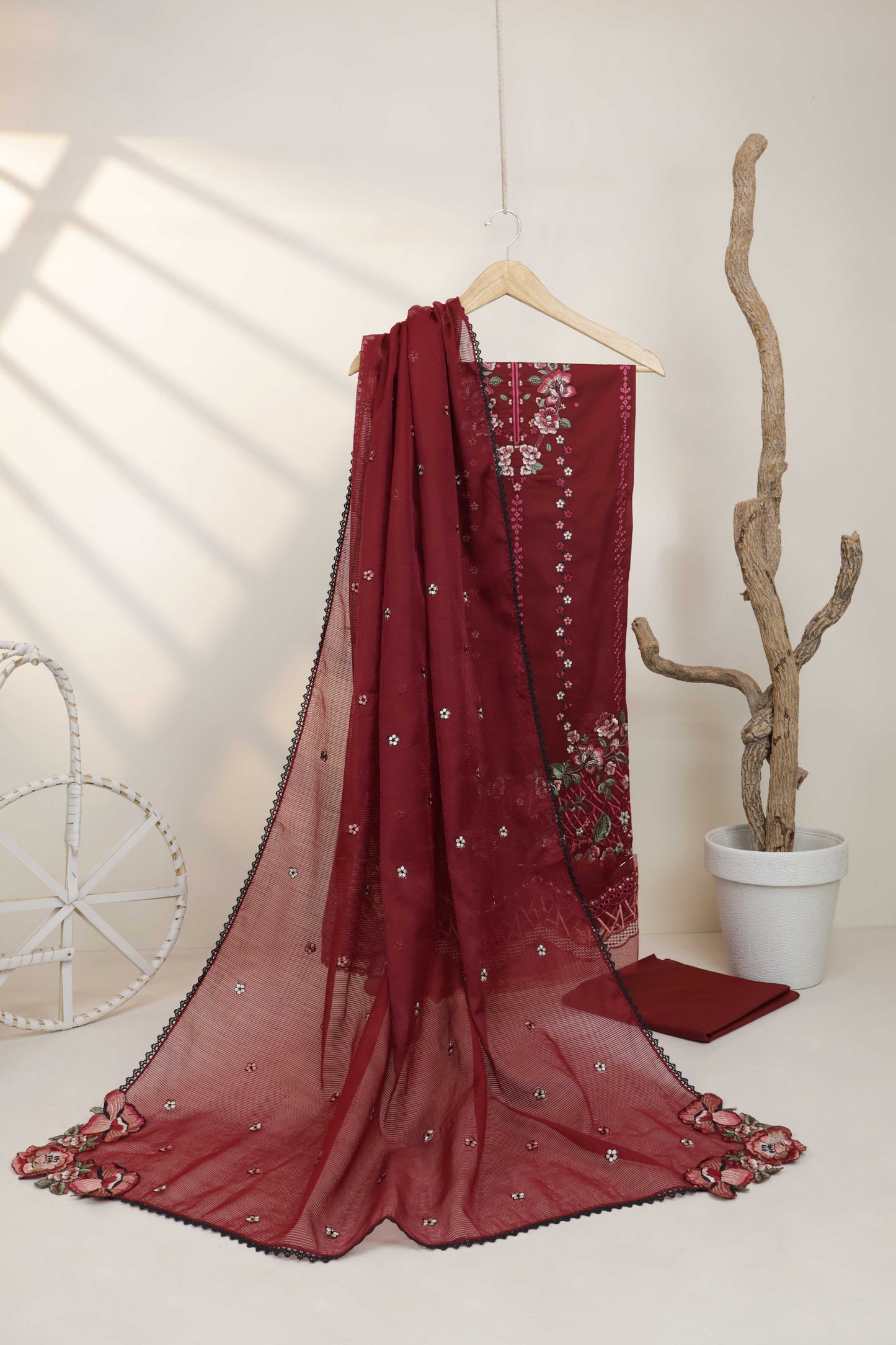 Luxury Lawn Embroidered Suit NV1WR05