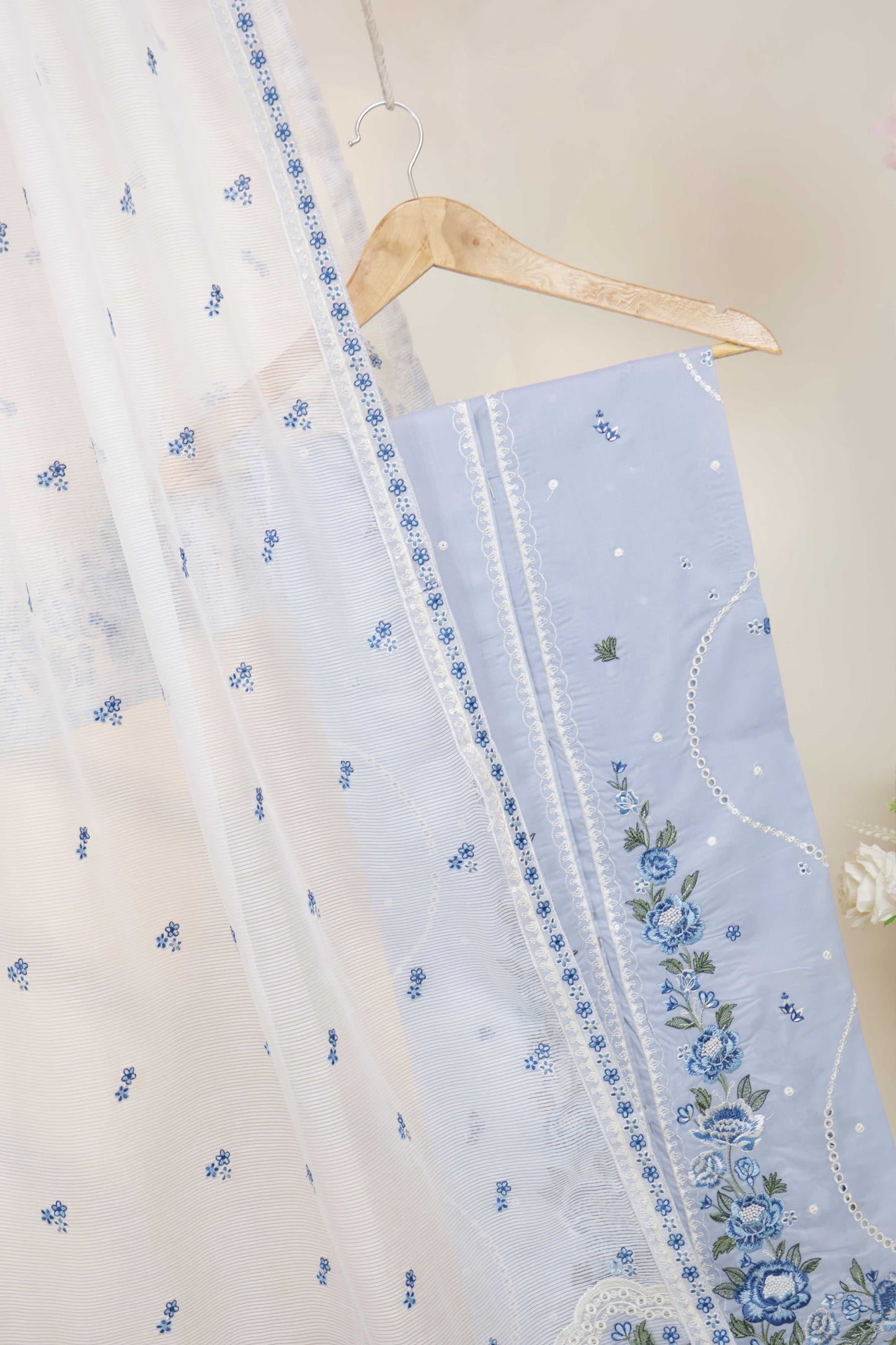 Luxury Lawn Embroidered Suit NV1WR03